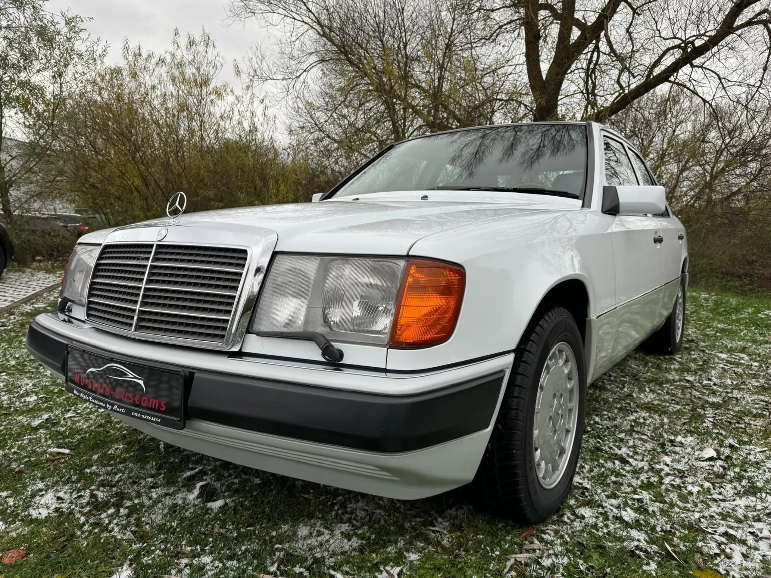 Mercedes-Benz - 300