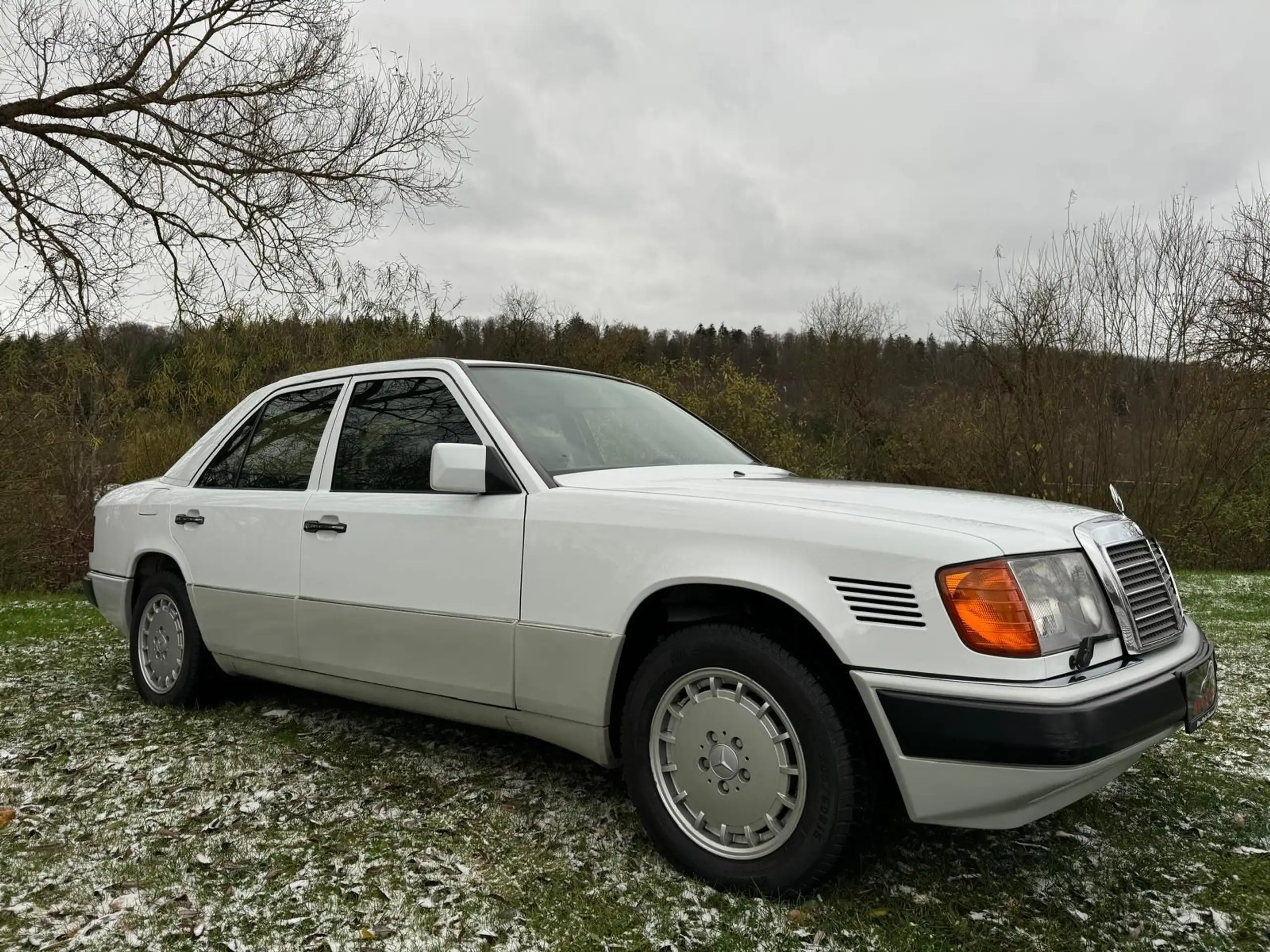 Mercedes-Benz - 300