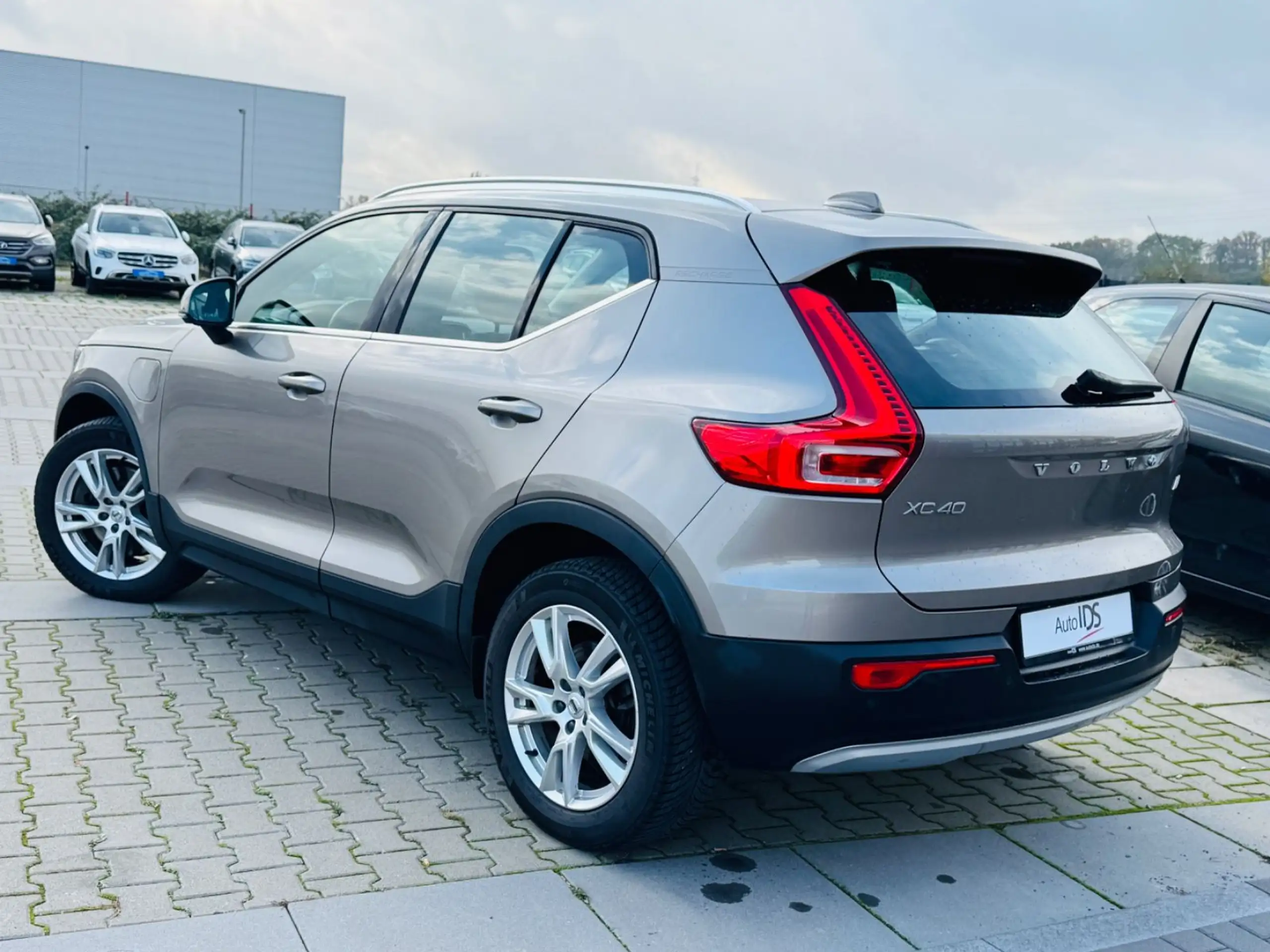 Volvo - XC40