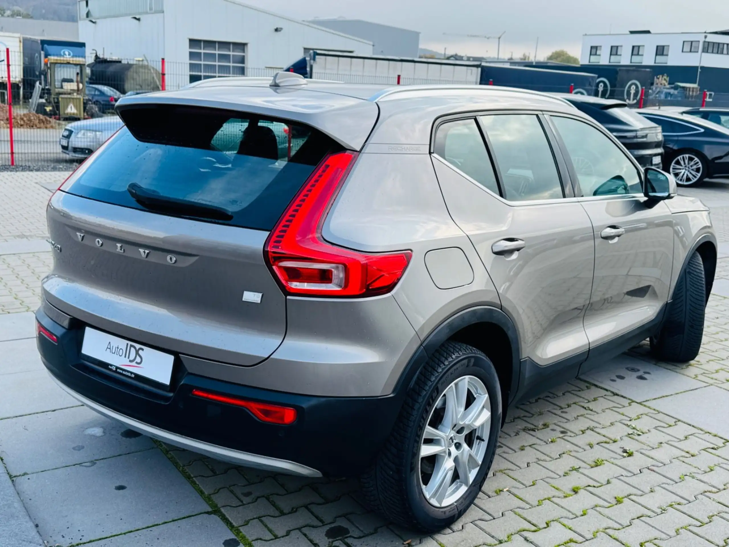 Volvo - XC40