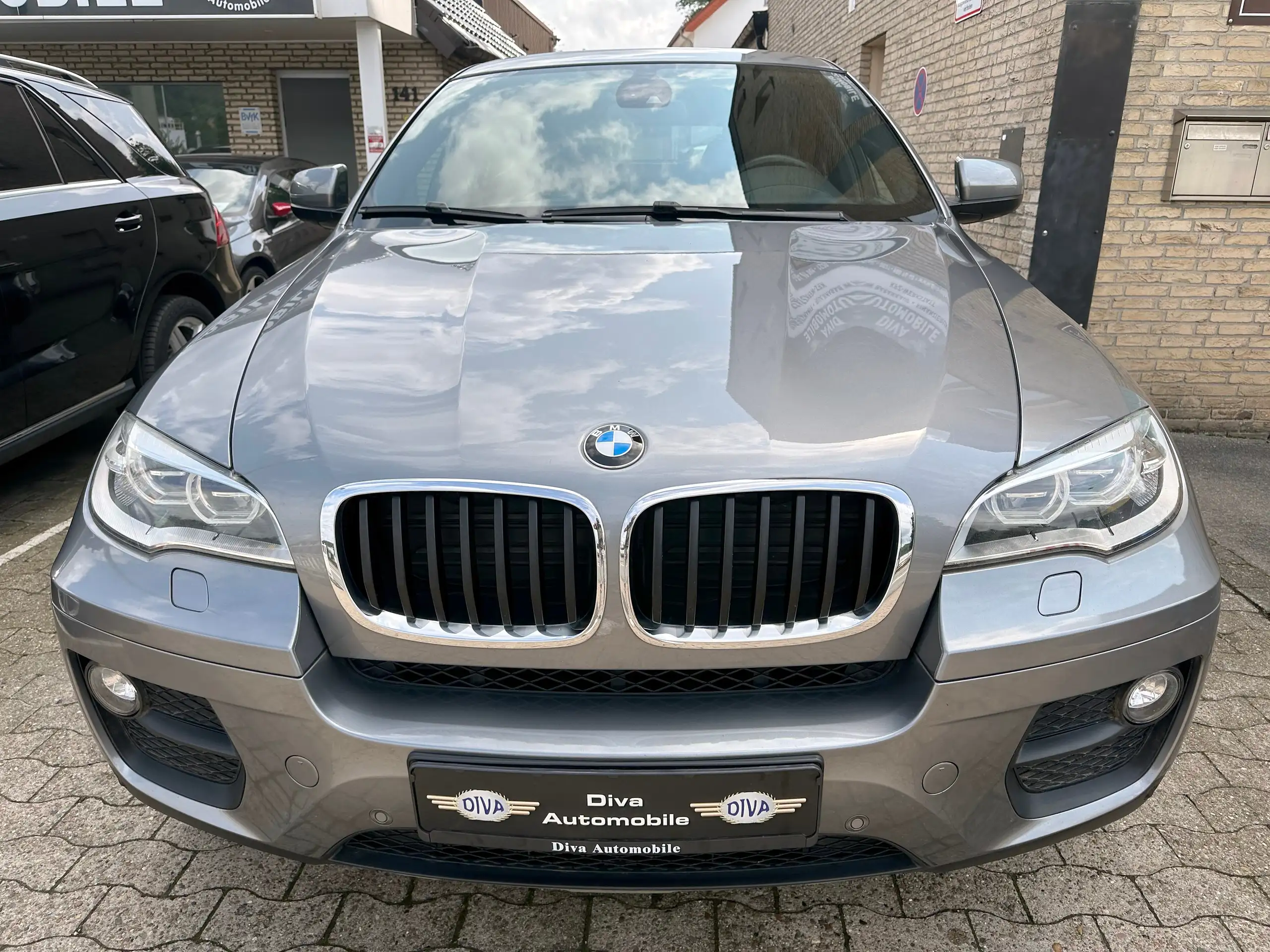 BMW - X6