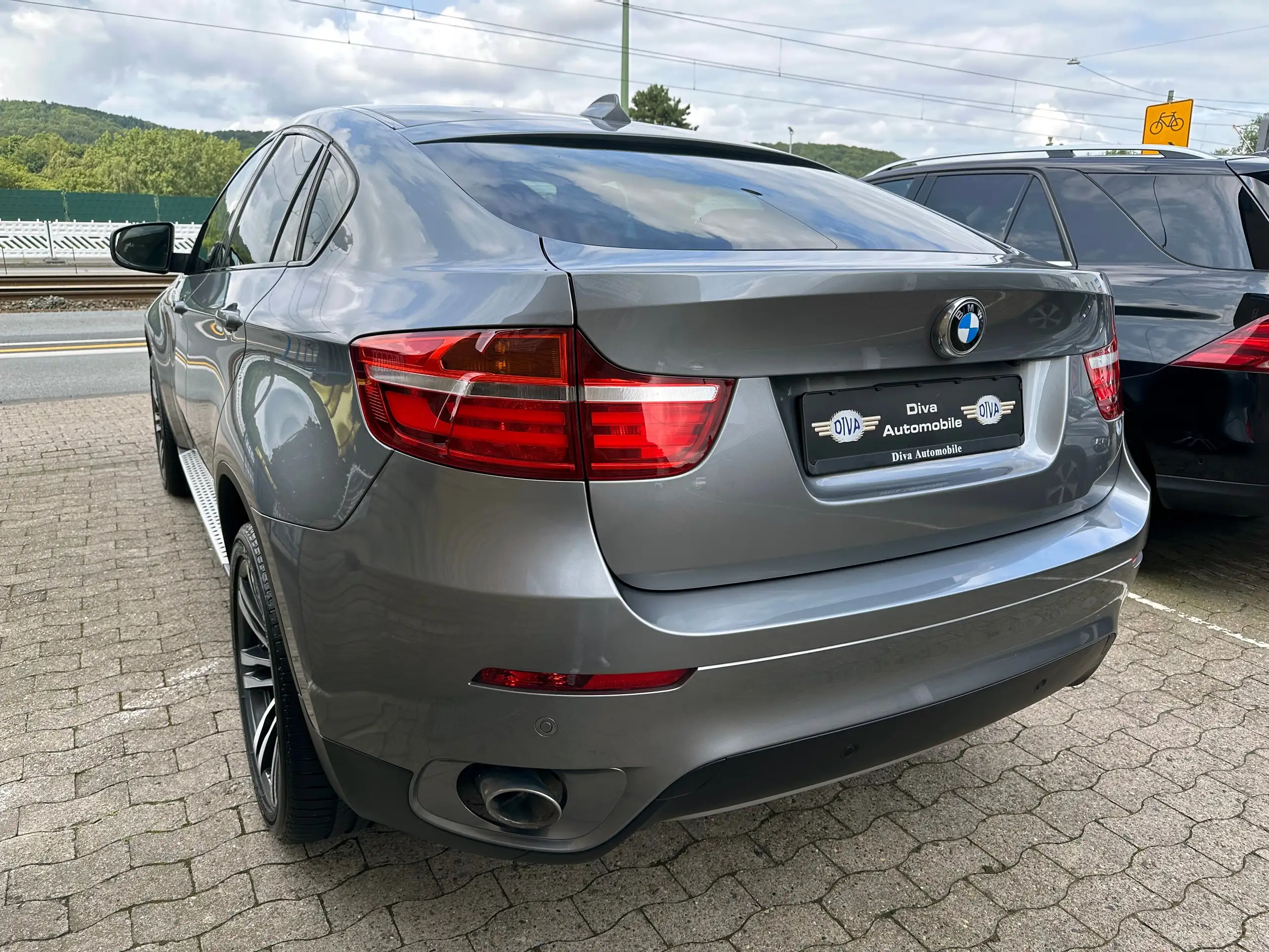 BMW - X6