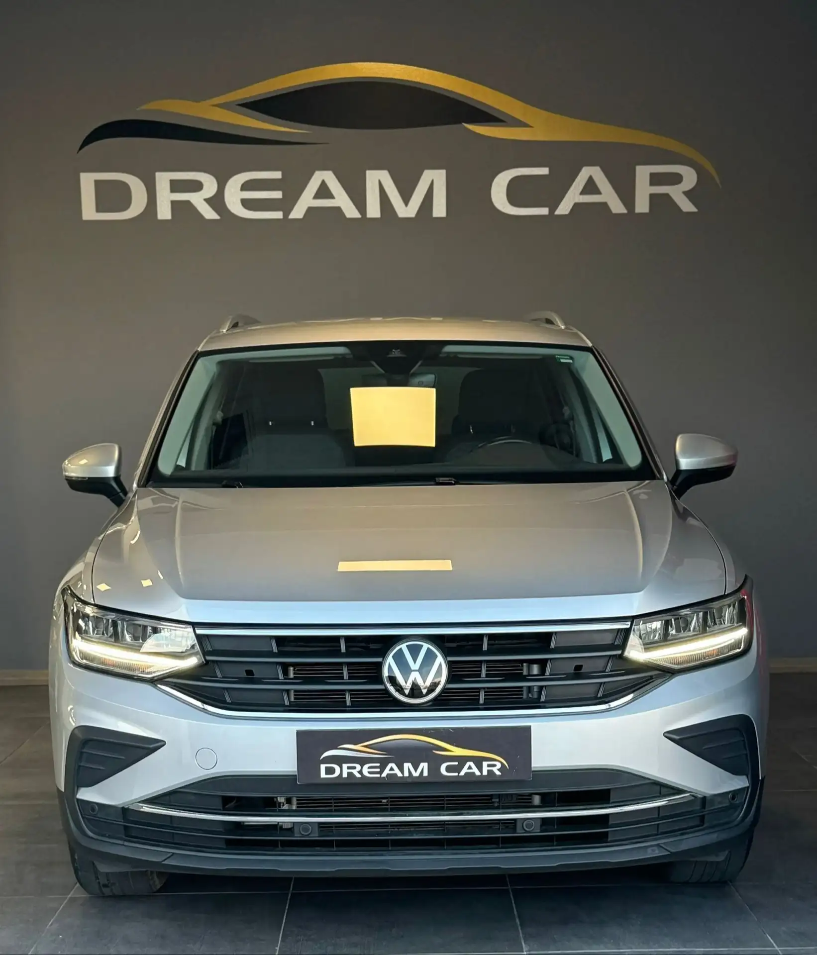 Volkswagen - Tiguan