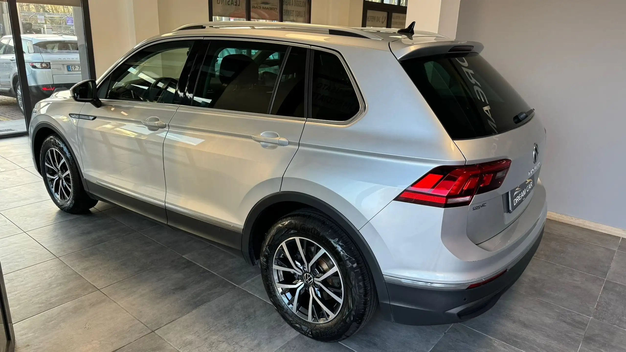 Volkswagen - Tiguan