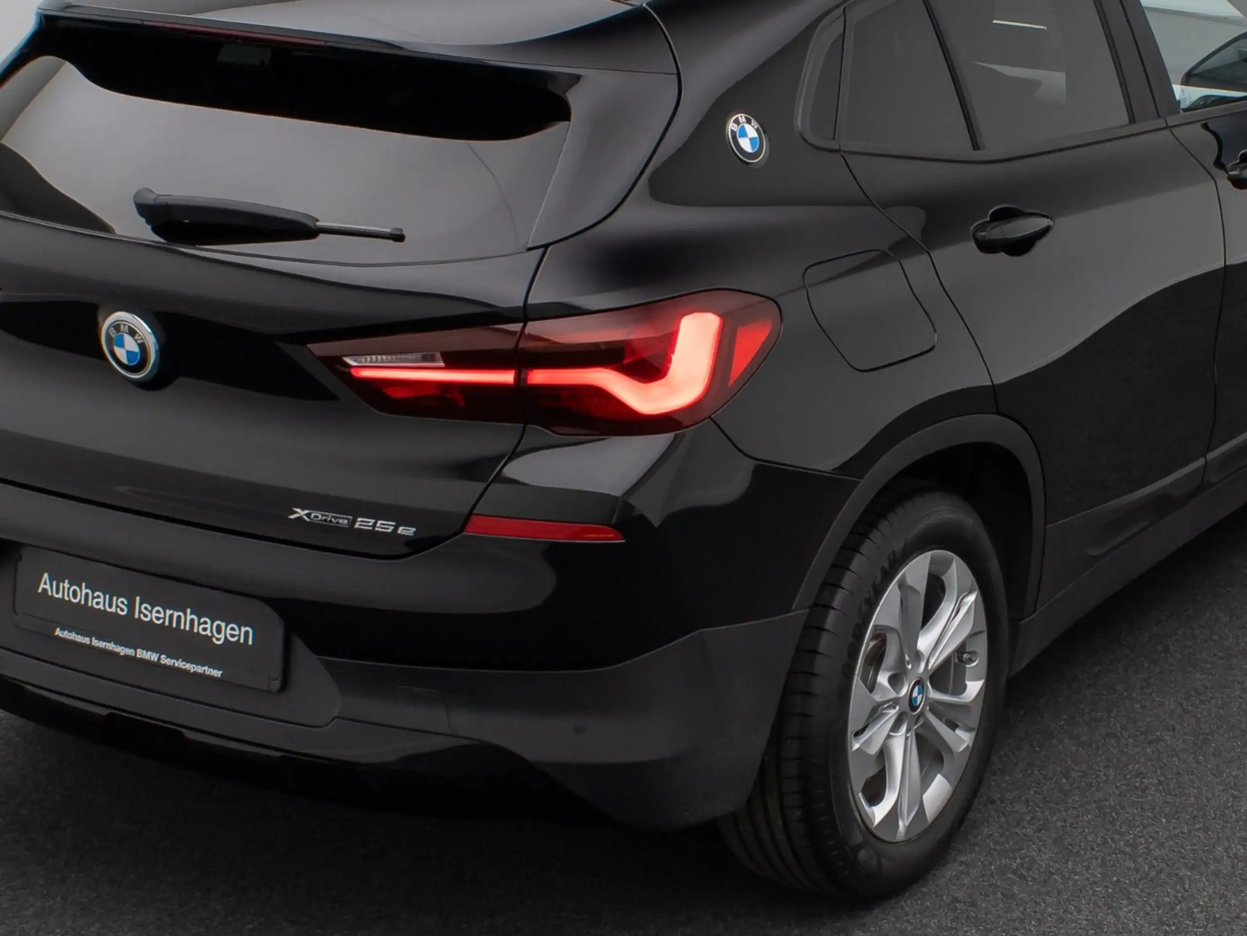 BMW - X2