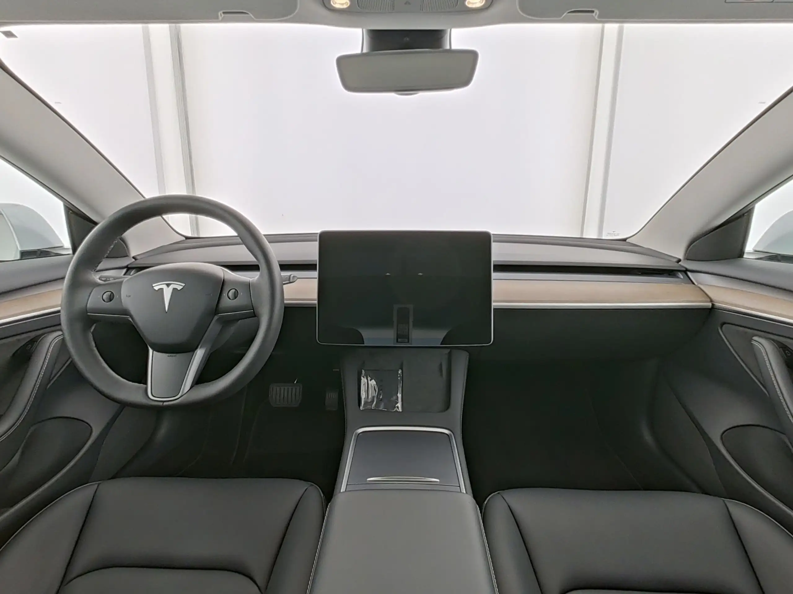 Tesla - Model 3