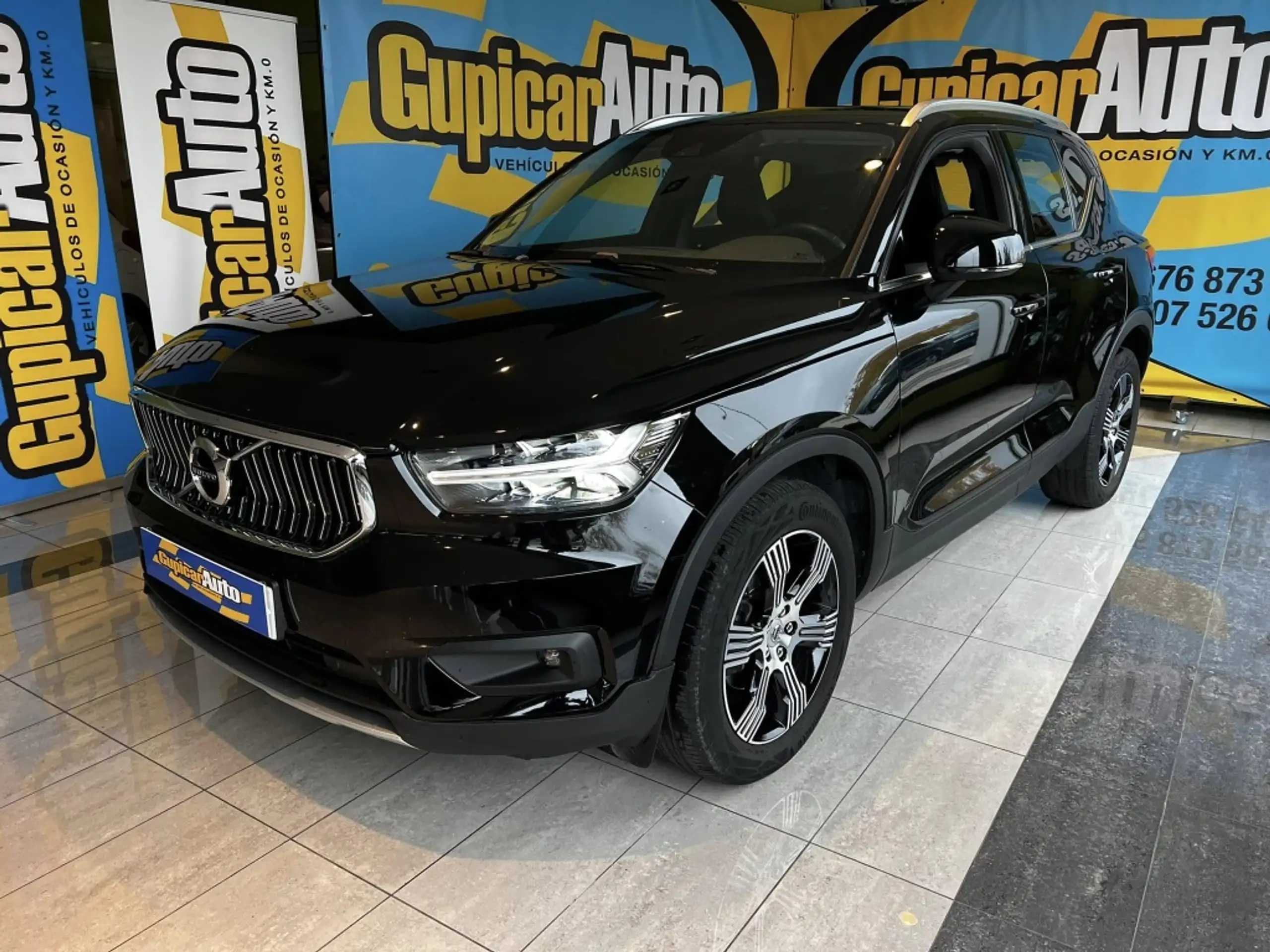 Volvo - XC40