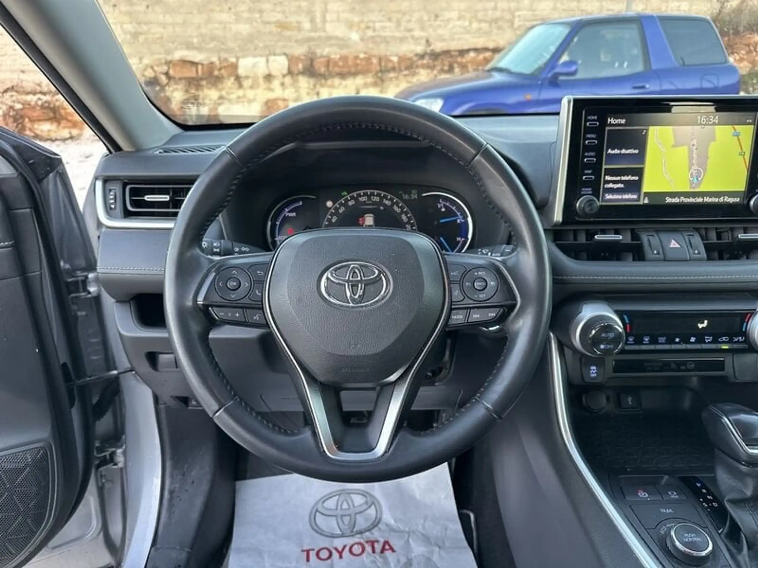 Toyota - RAV 4