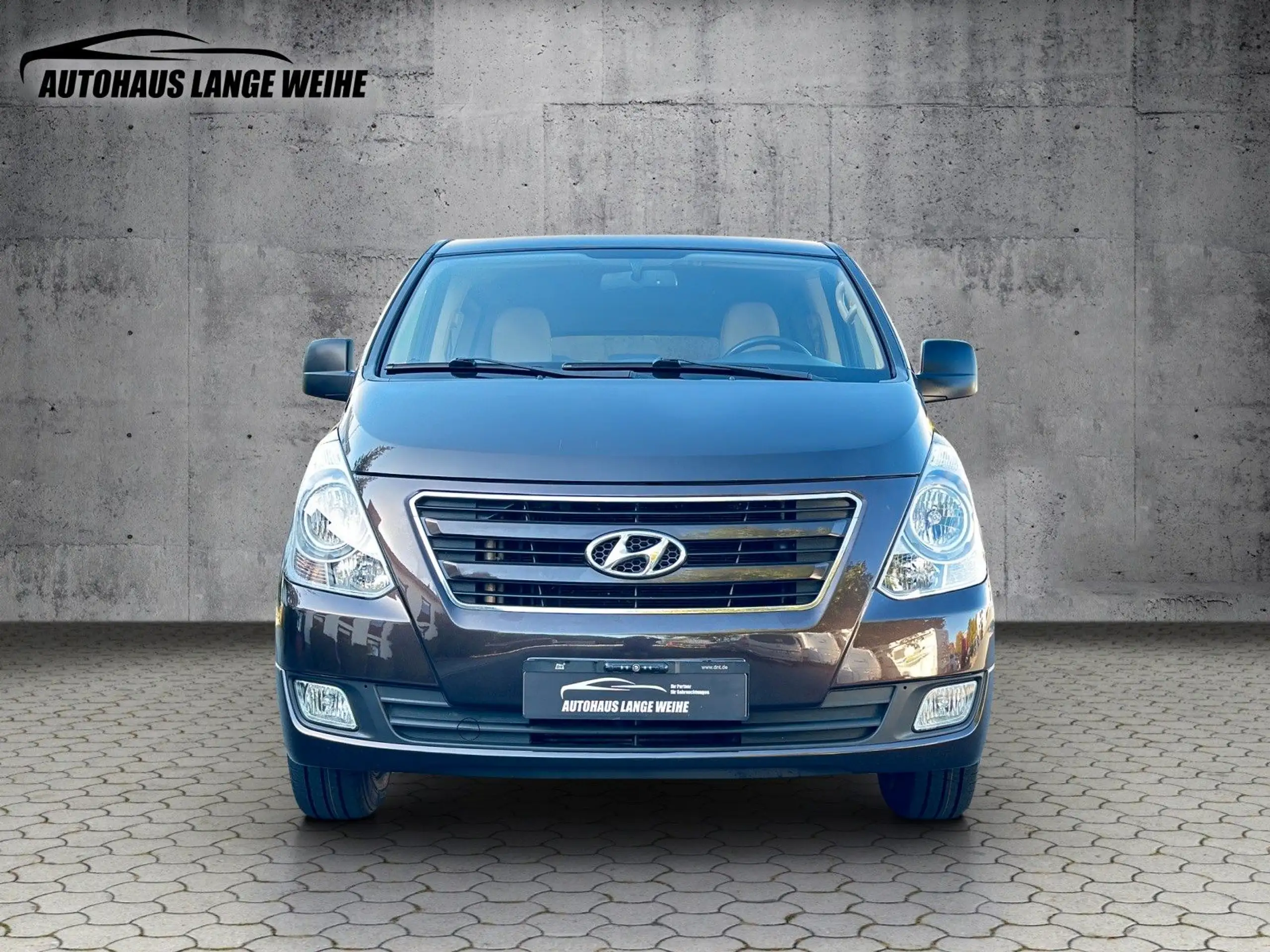 Hyundai H-1 2017