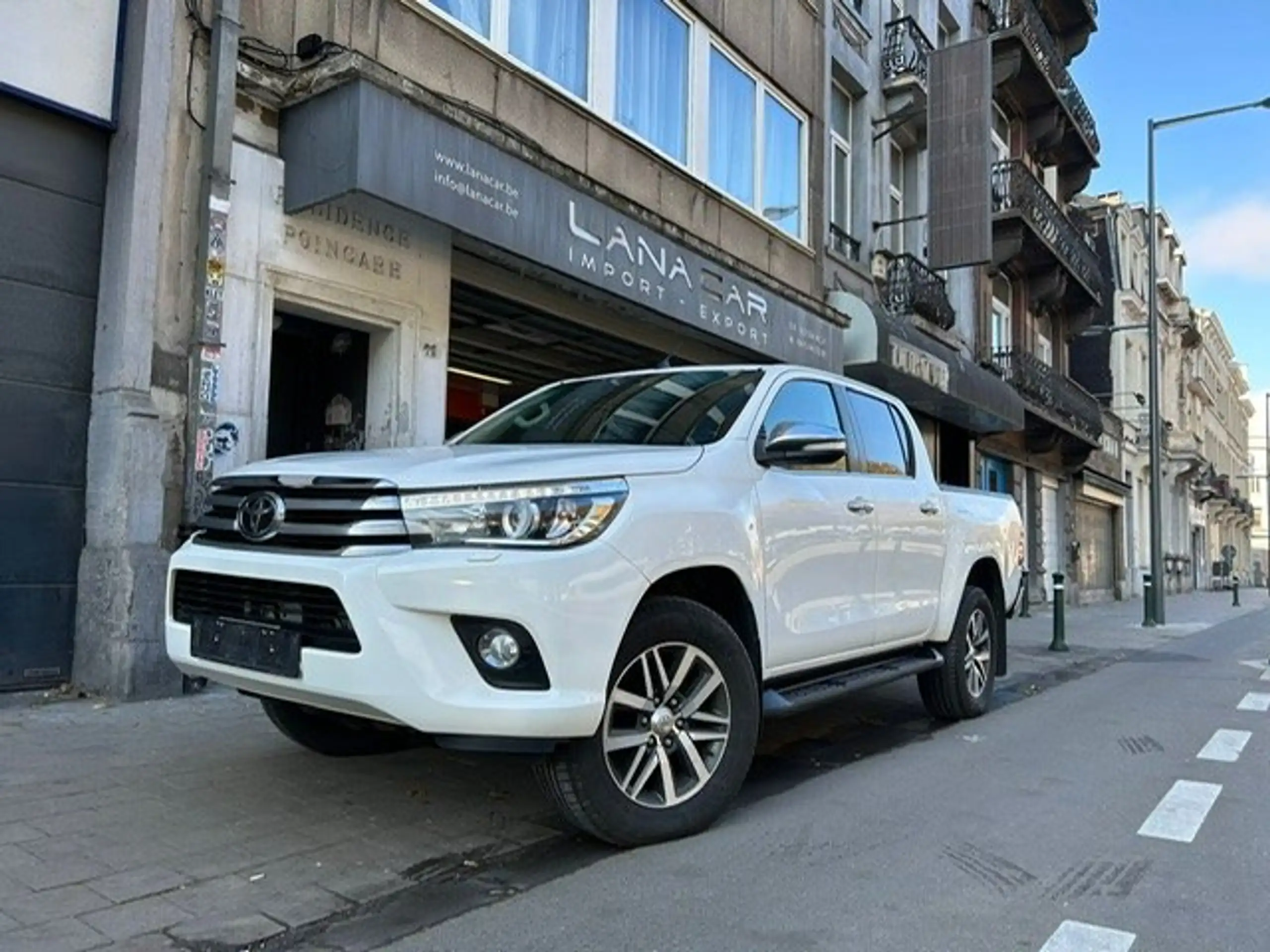 Toyota - Hilux