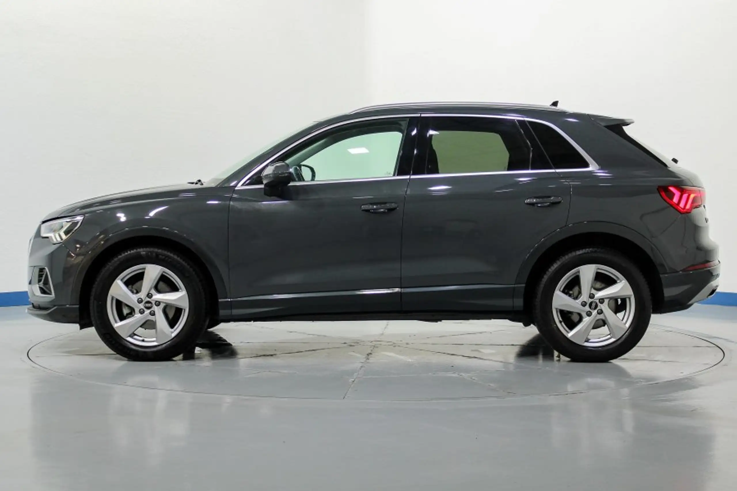 Audi - Q3