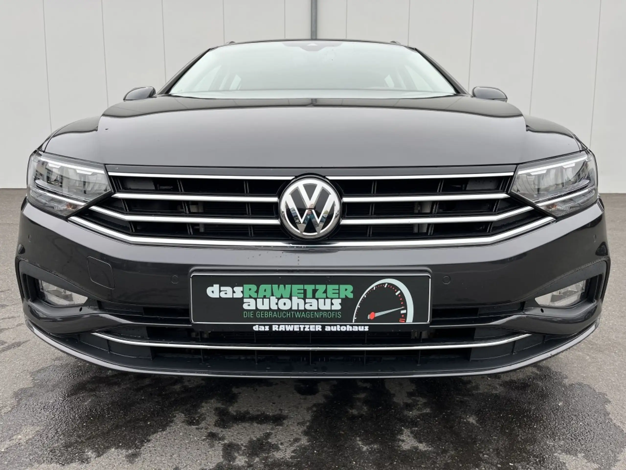 Volkswagen - Passat Variant