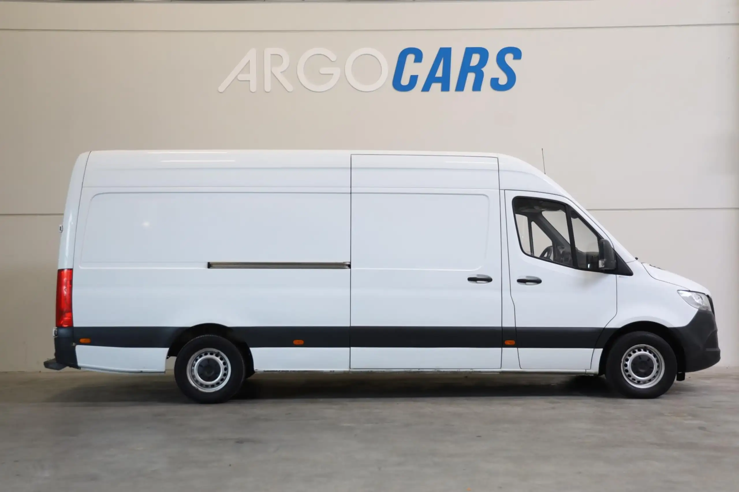 Mercedes-Benz - Sprinter