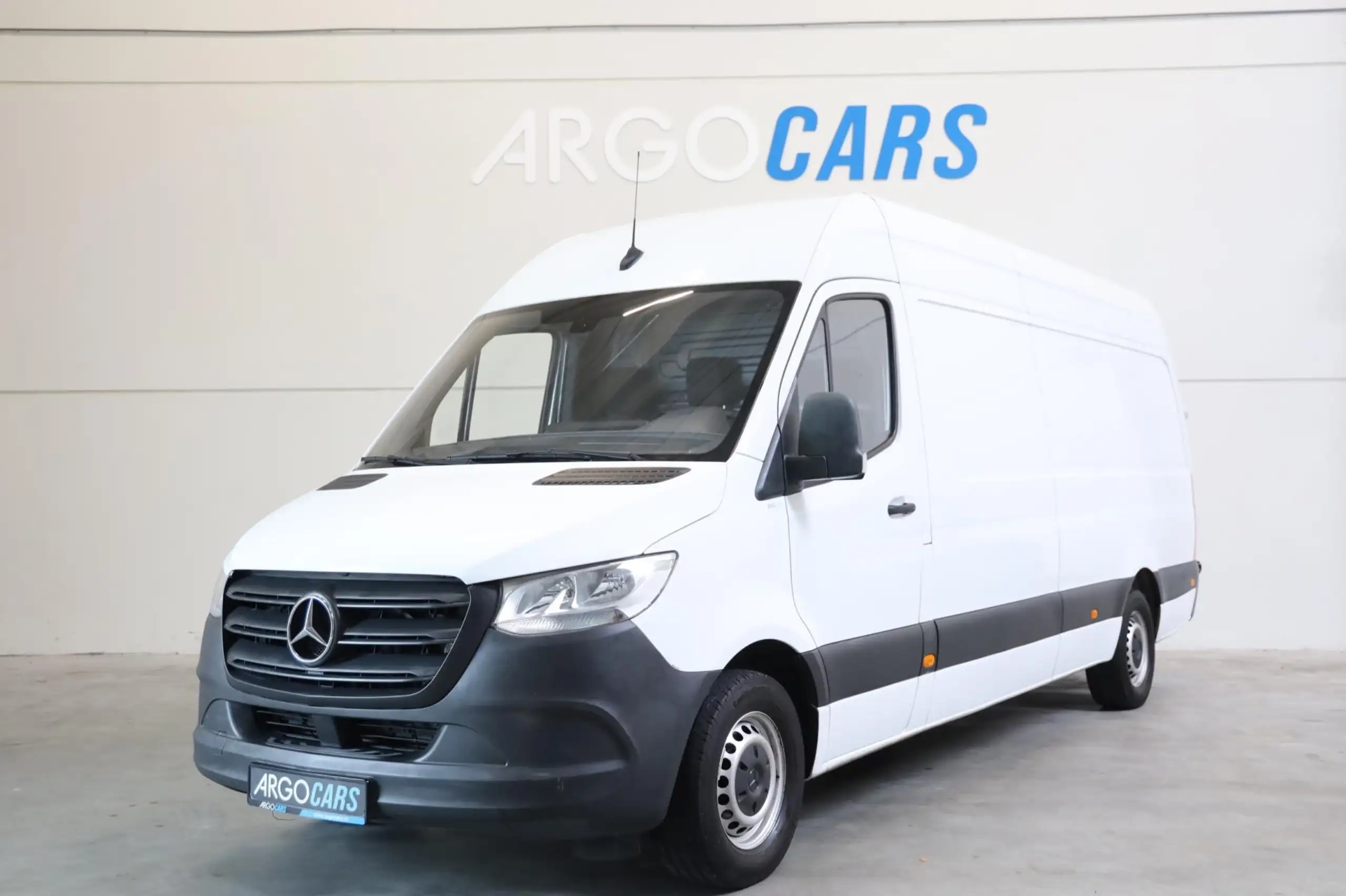 Mercedes-Benz - Sprinter