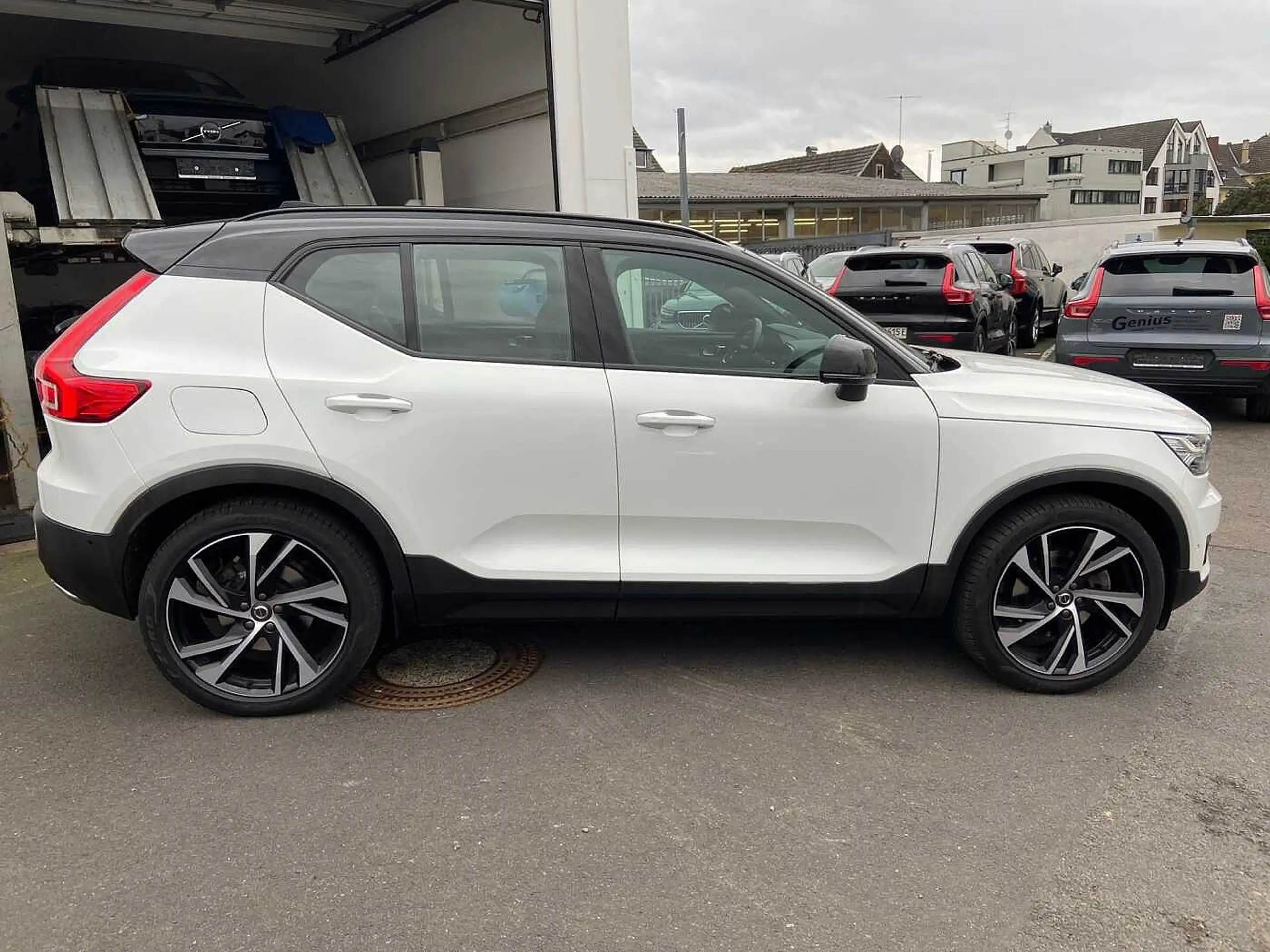 Volvo - XC40