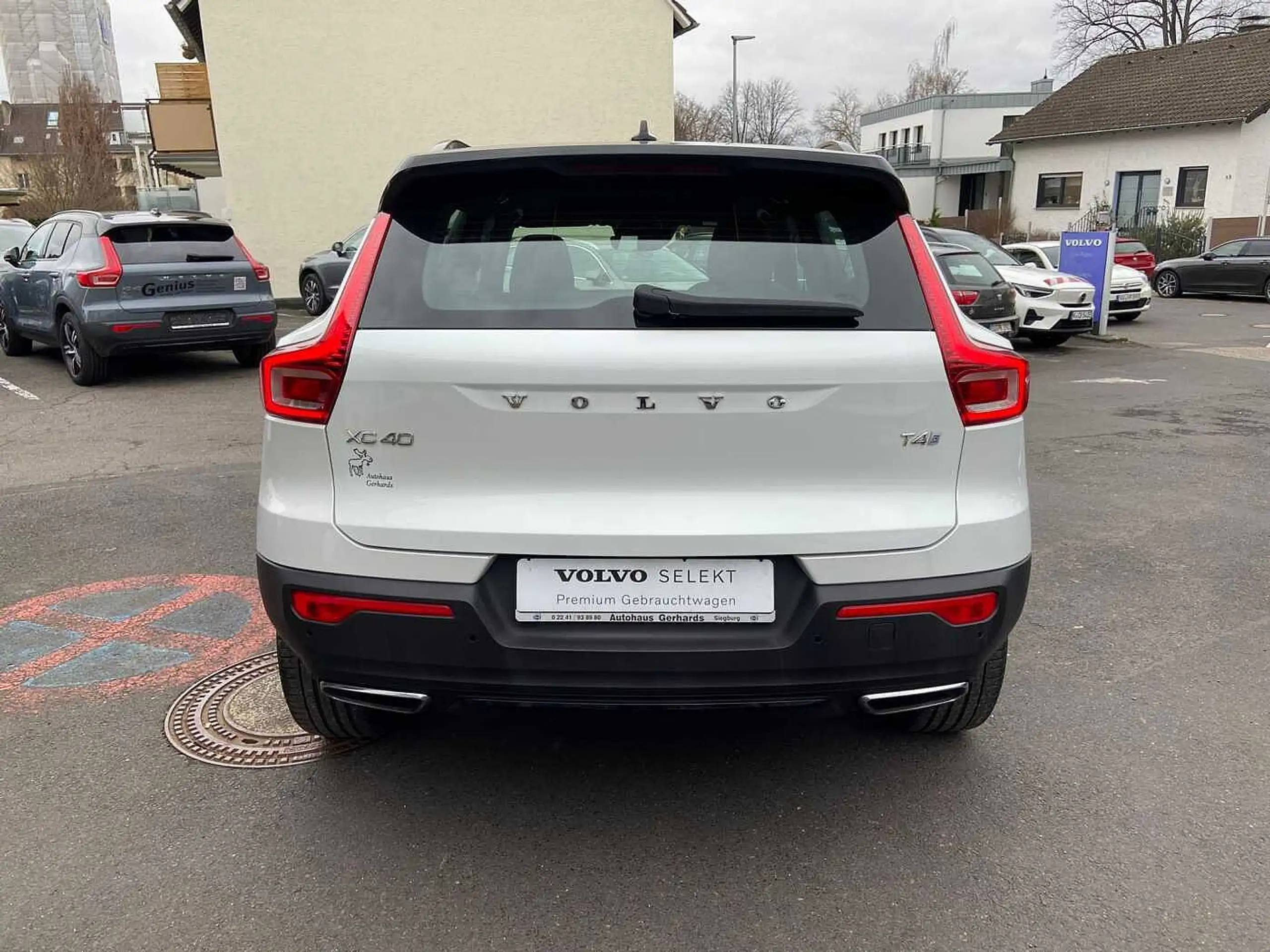 Volvo - XC40