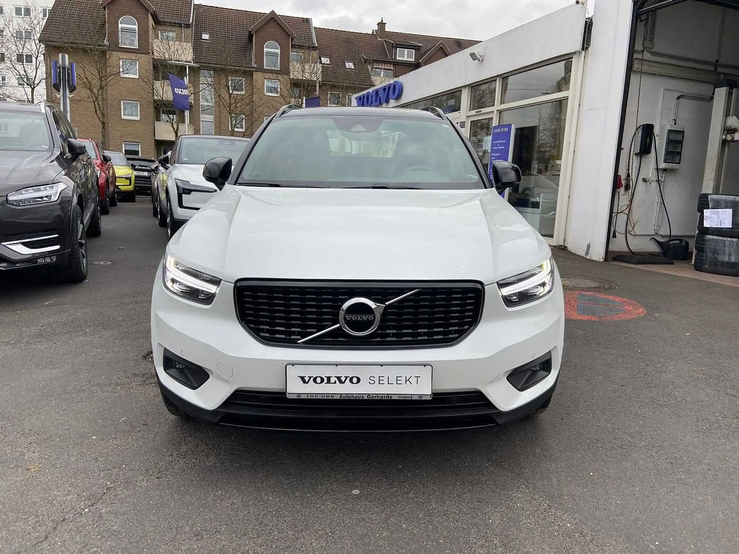 Volvo - XC40