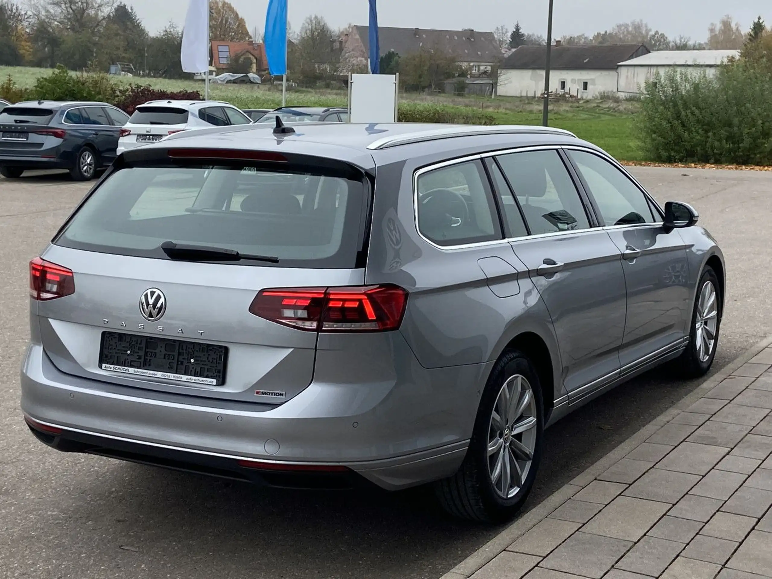 Volkswagen - Passat Variant