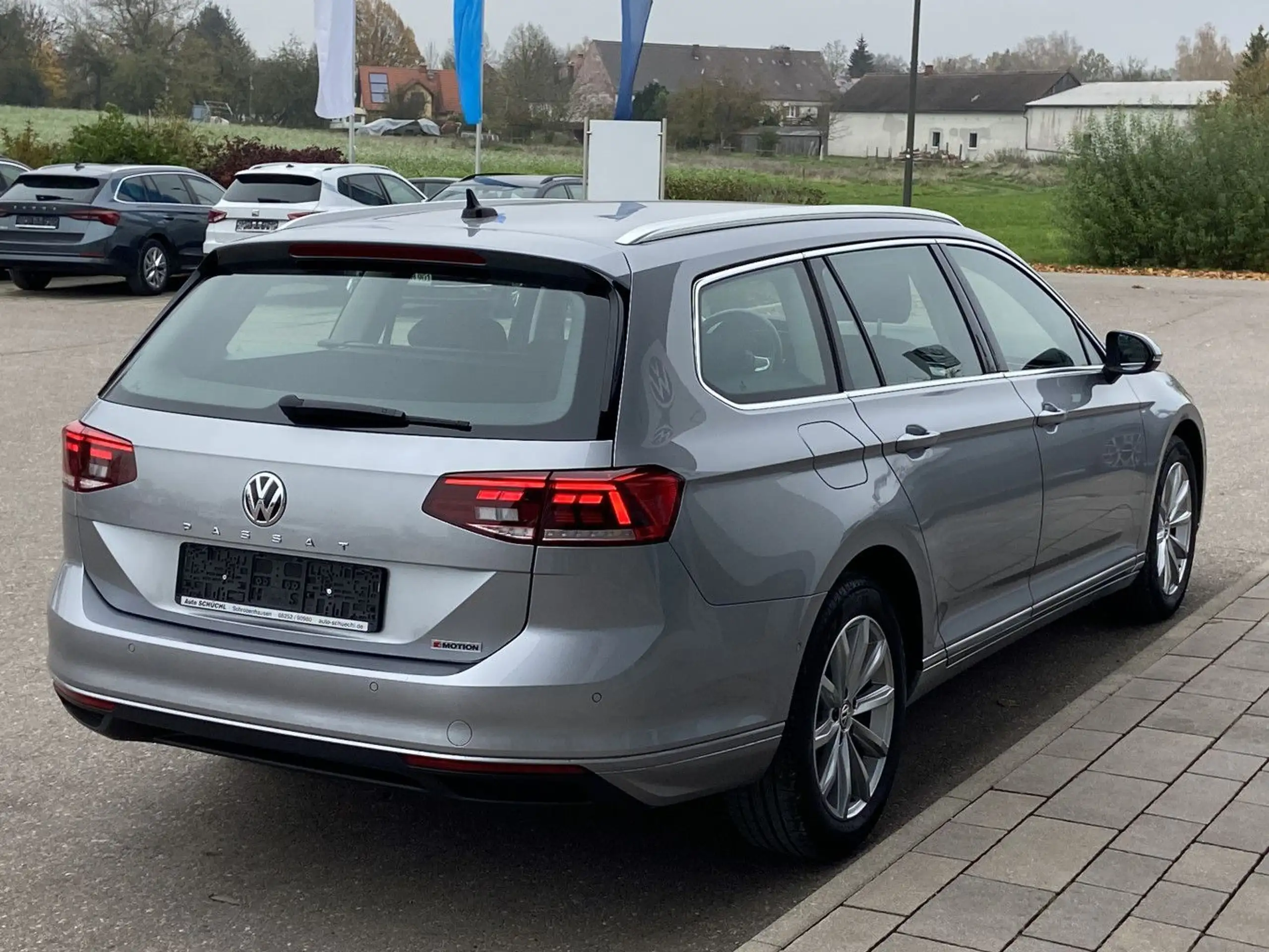 Volkswagen - Passat Variant