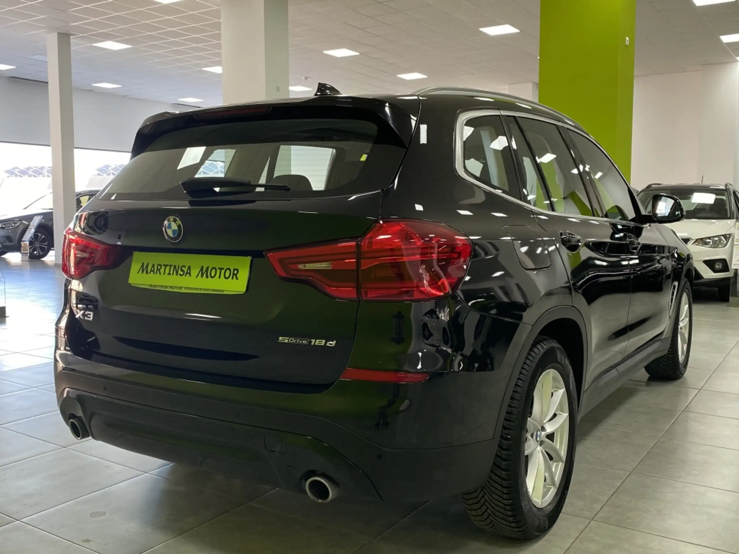 BMW - X3