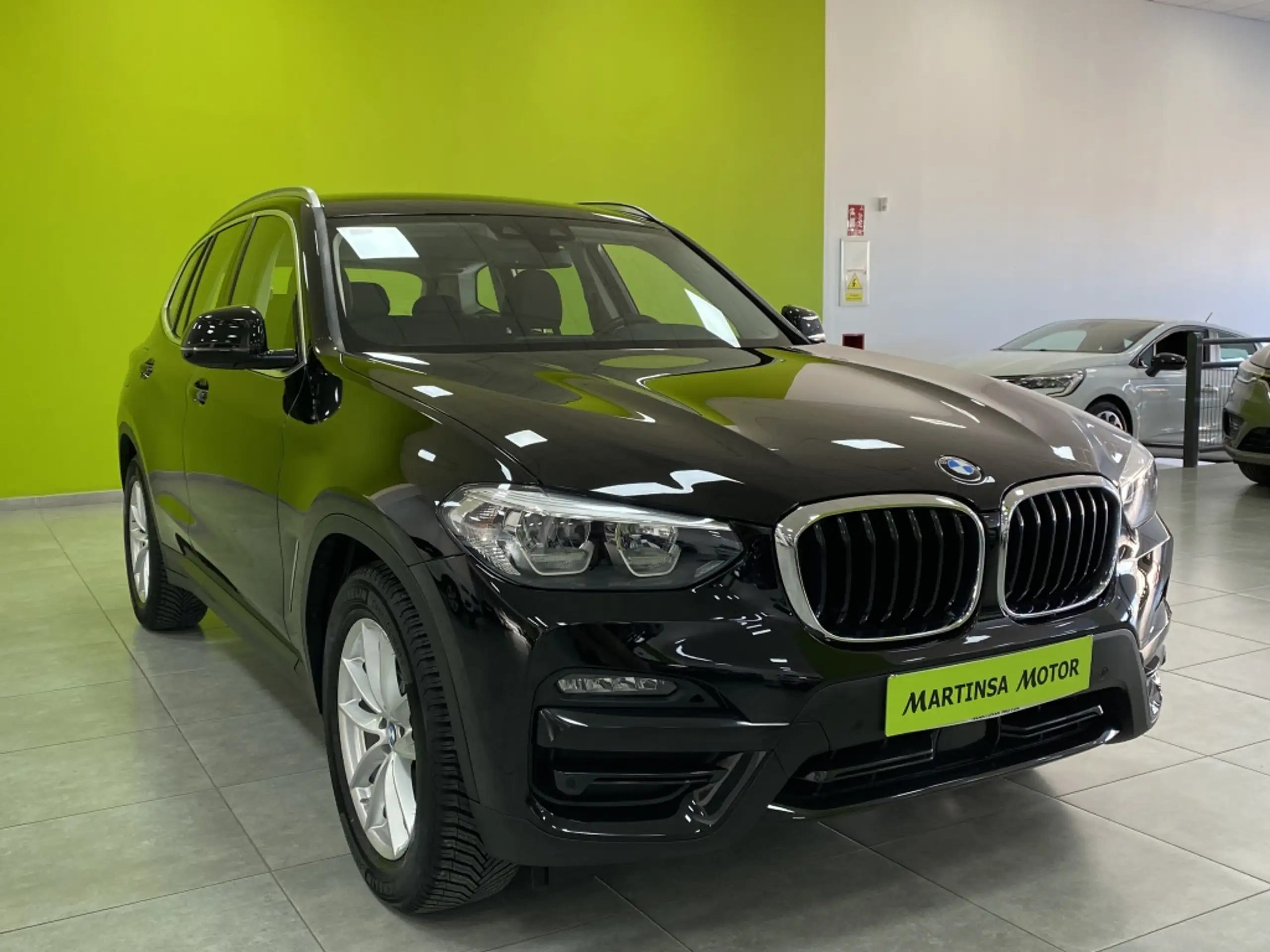 BMW - X3