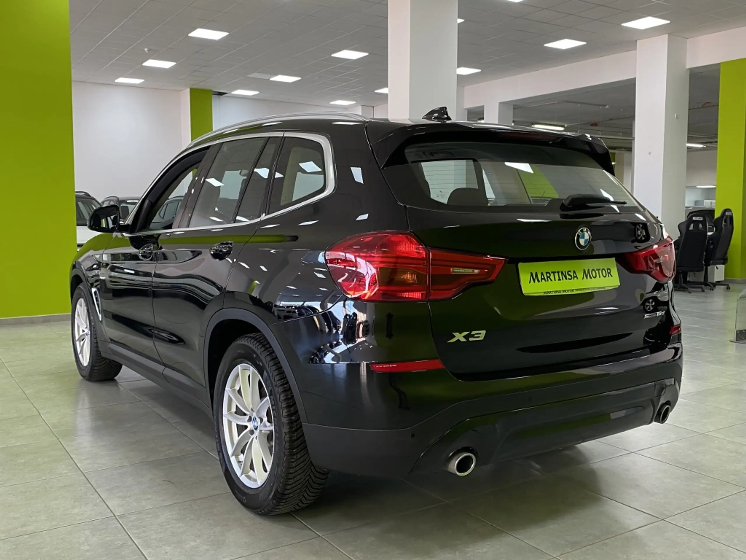 BMW - X3