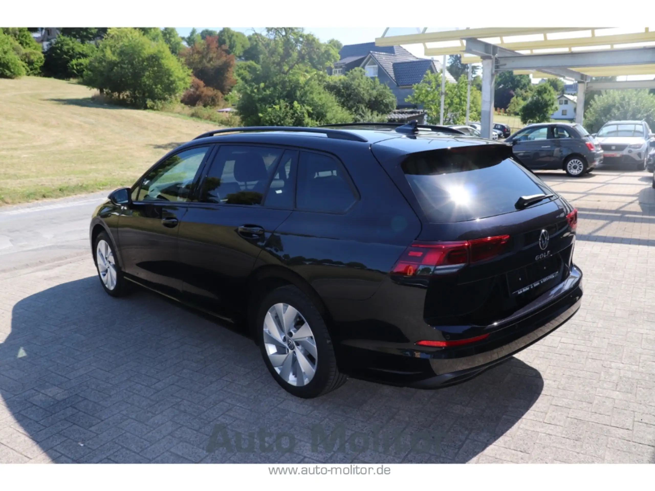 Volkswagen - Golf Variant