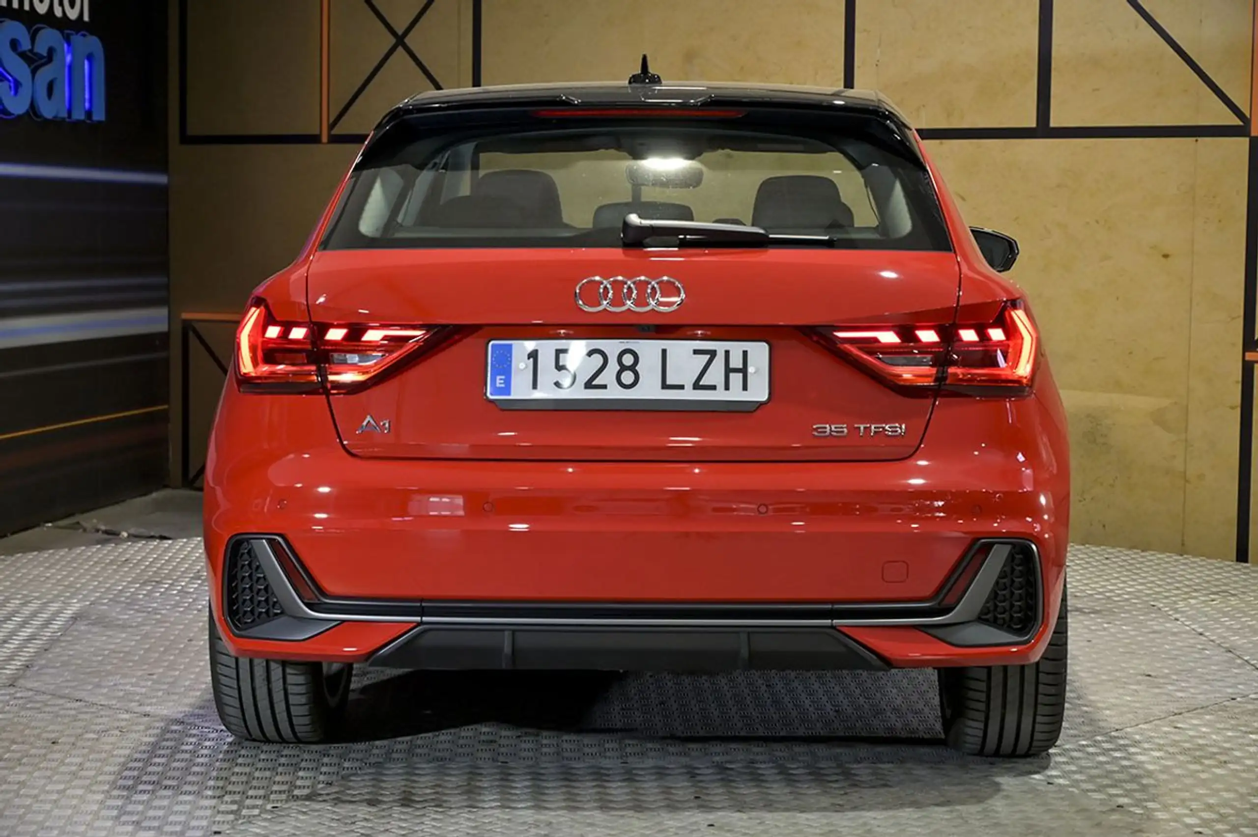 Audi - A1