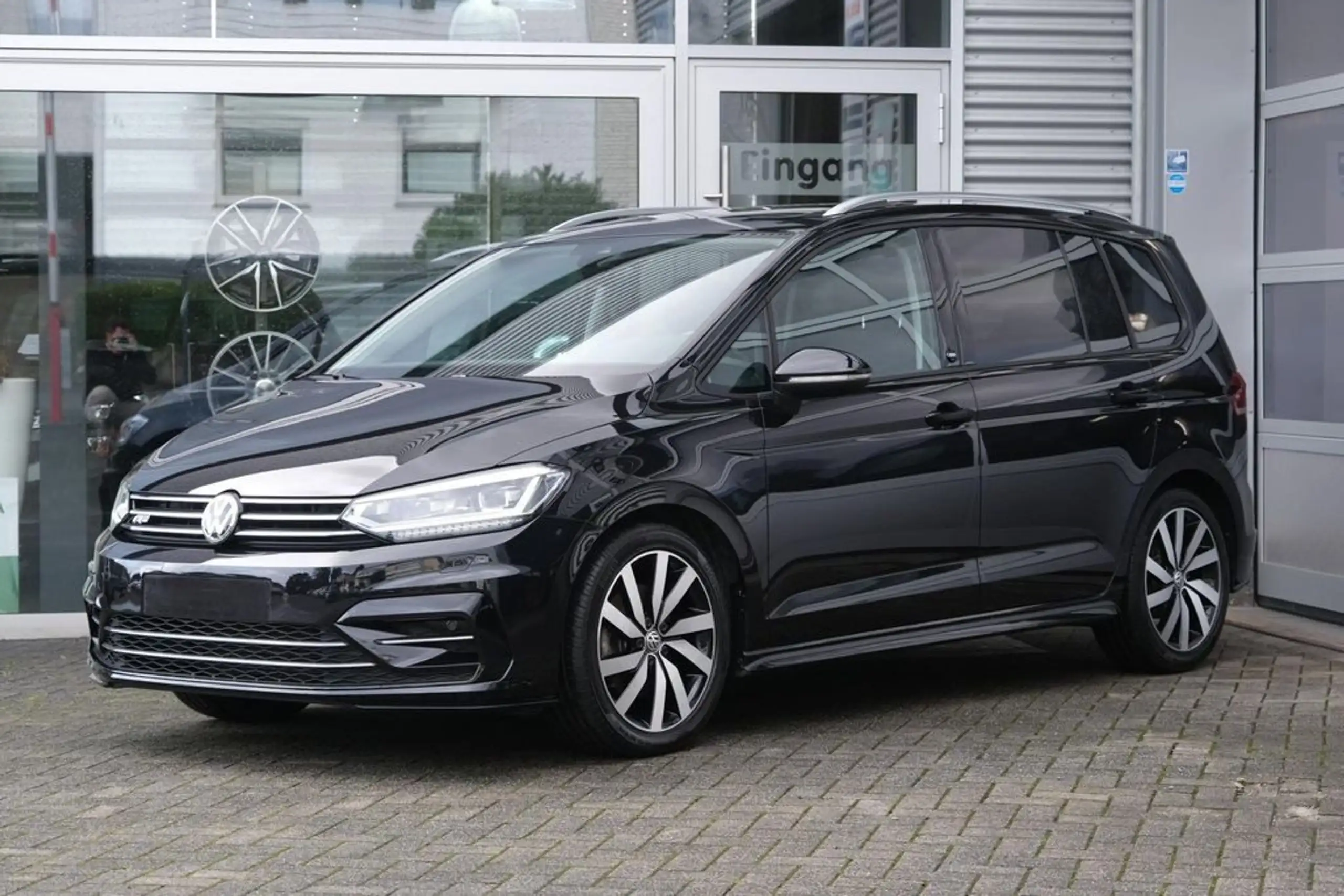 Volkswagen - Touran