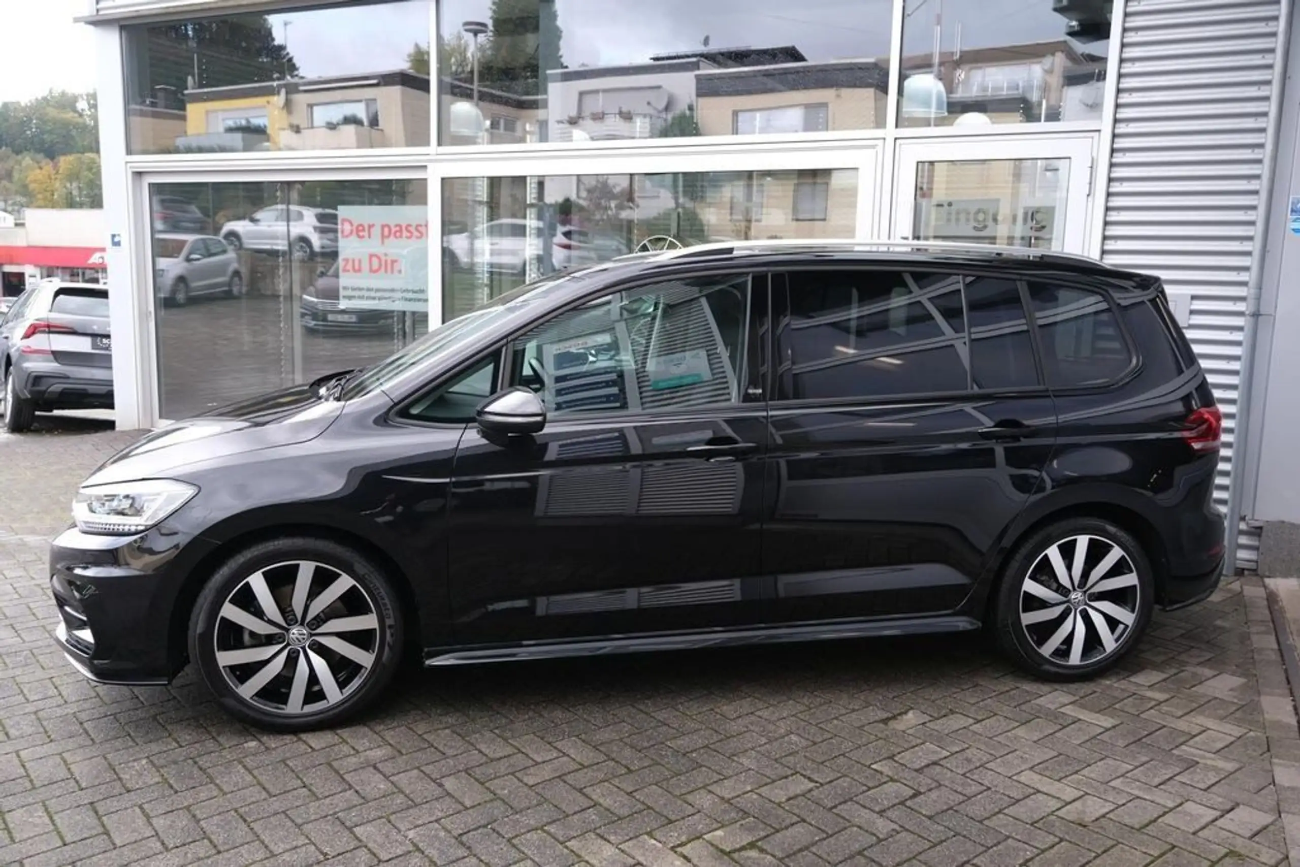 Volkswagen - Touran