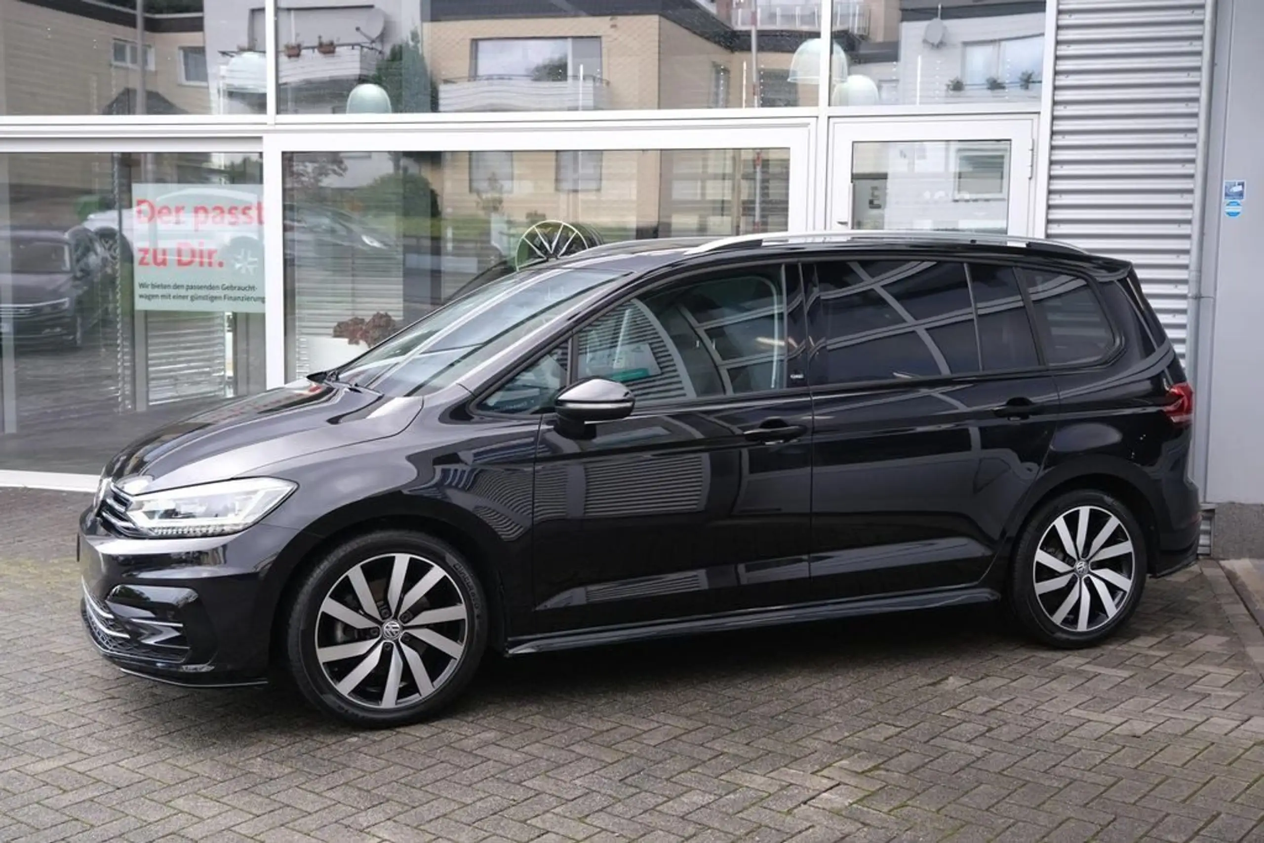 Volkswagen - Touran