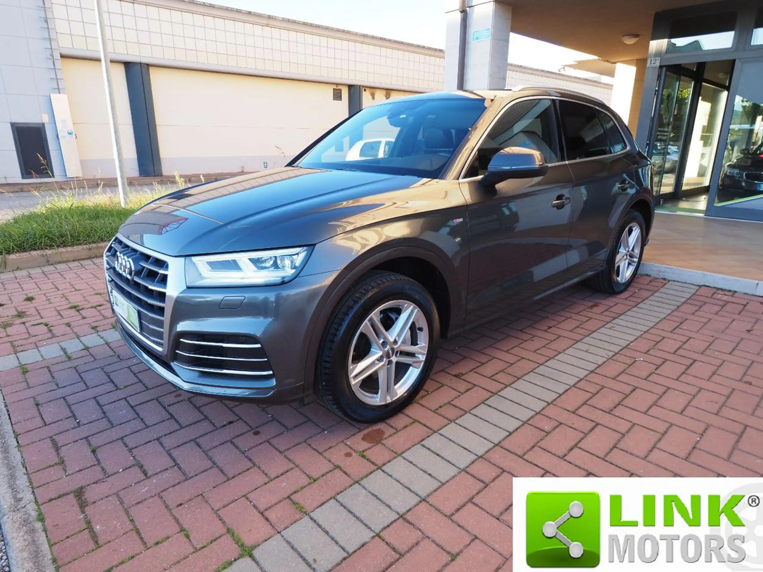 Audi - Q5