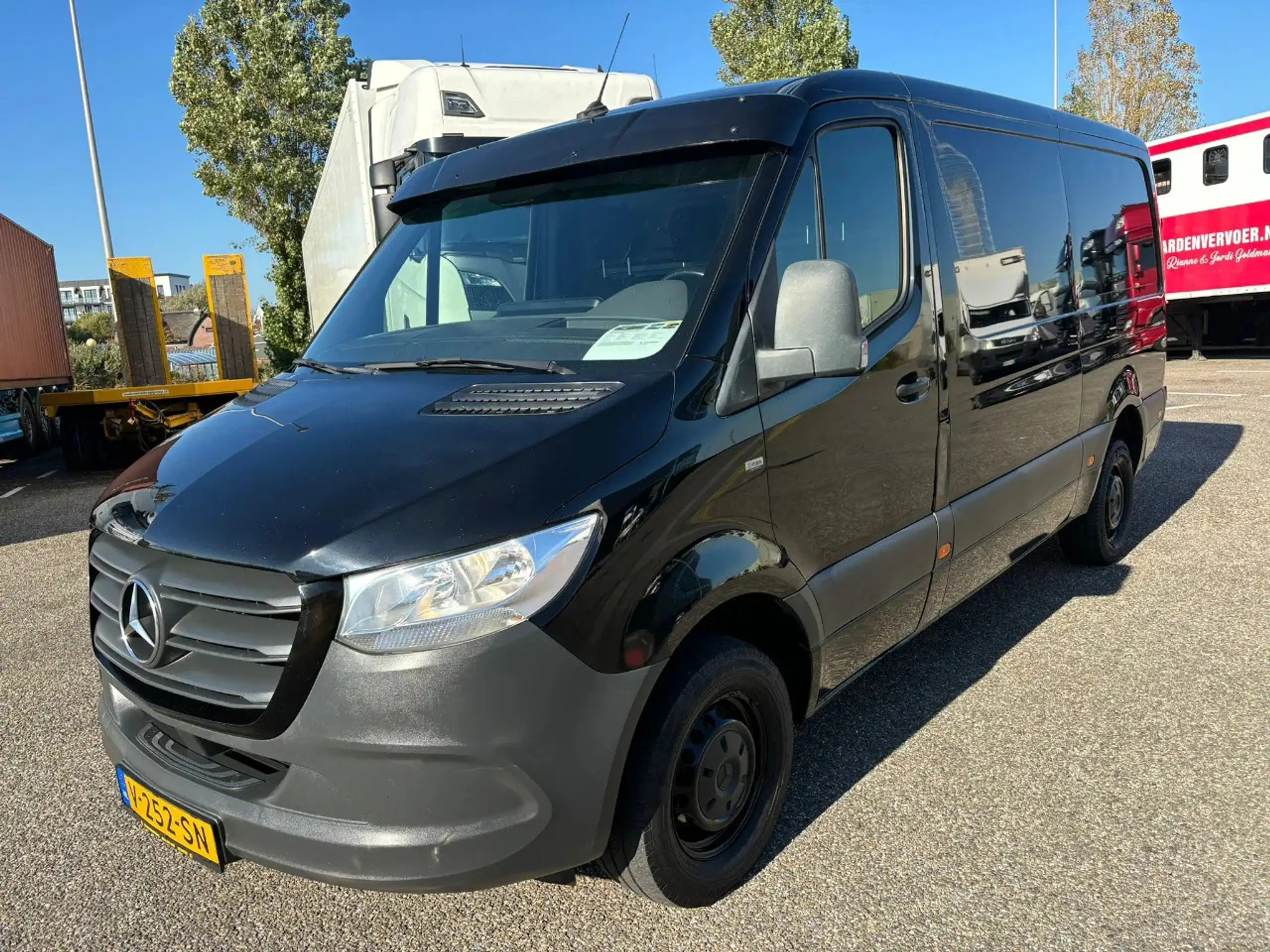 Mercedes-Benz - Sprinter