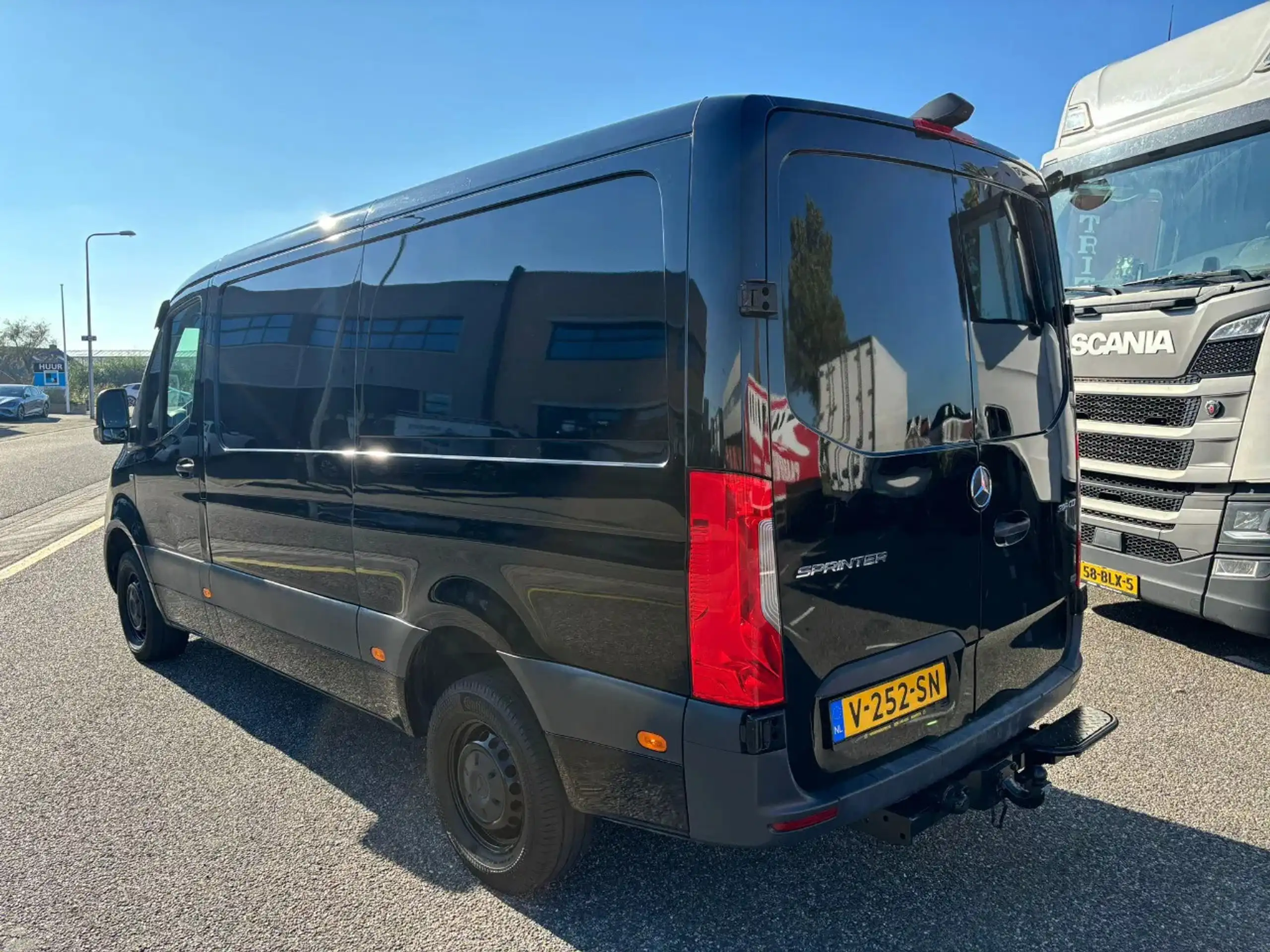 Mercedes-Benz - Sprinter