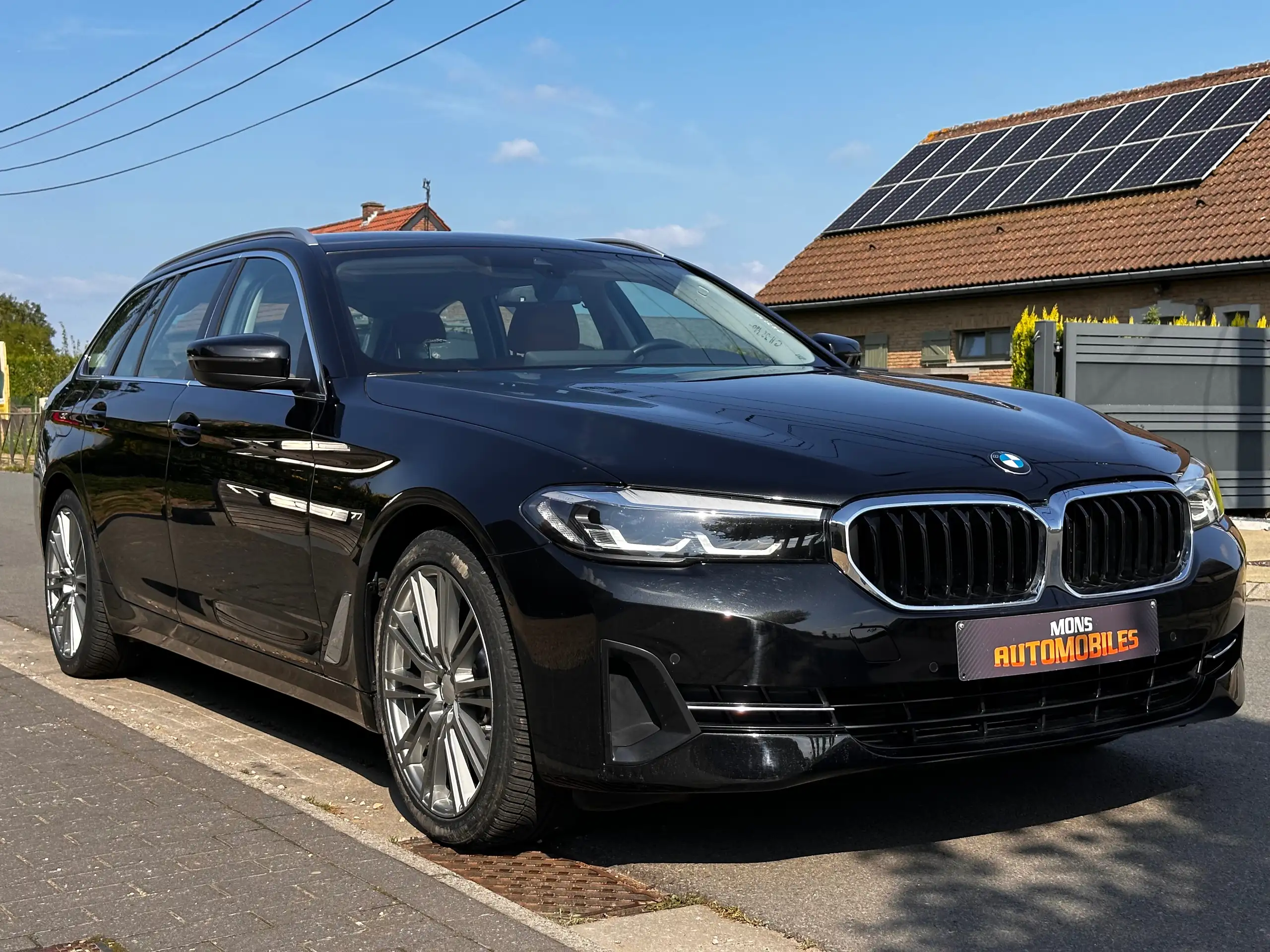 BMW - 520