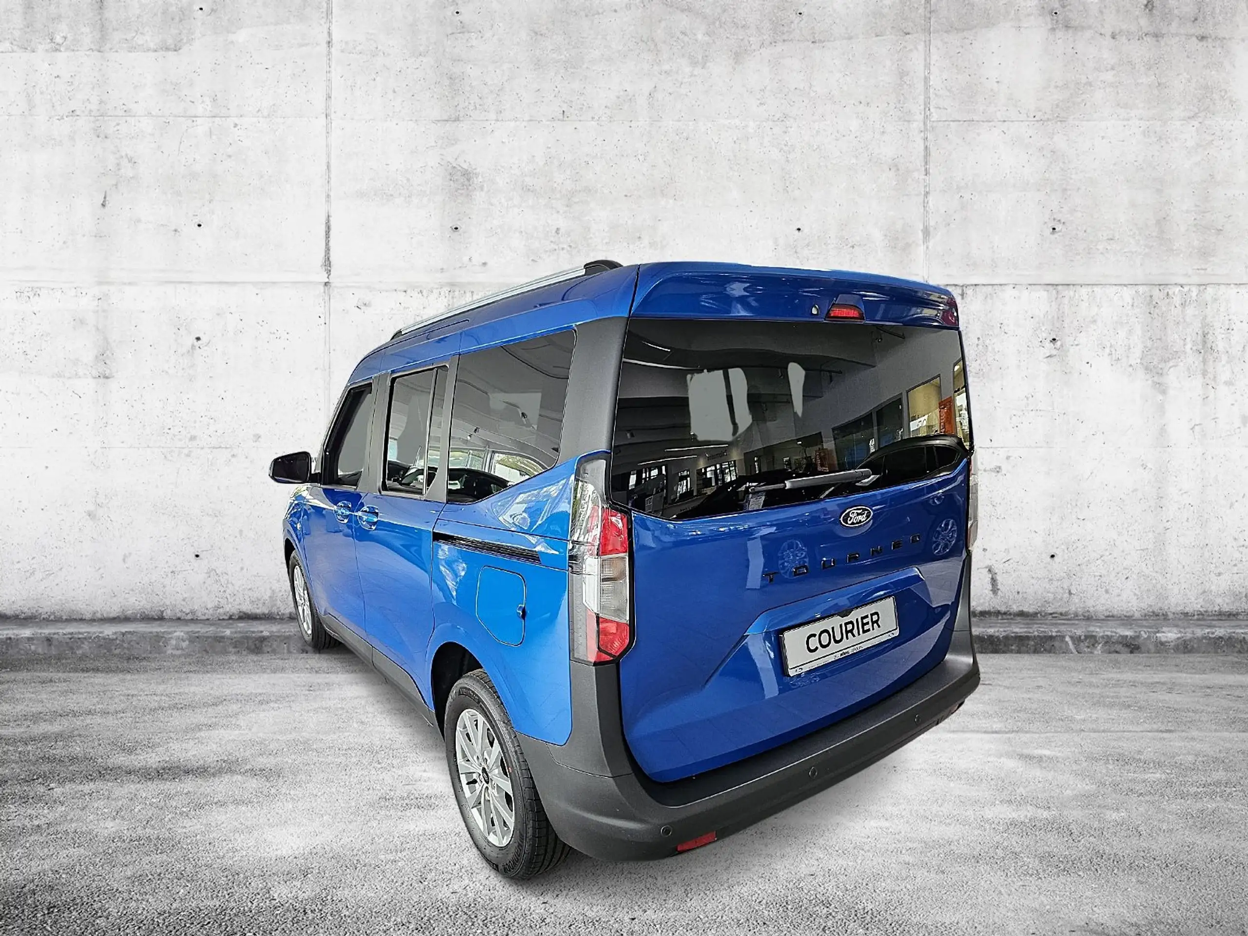 Ford - Tourneo Courier