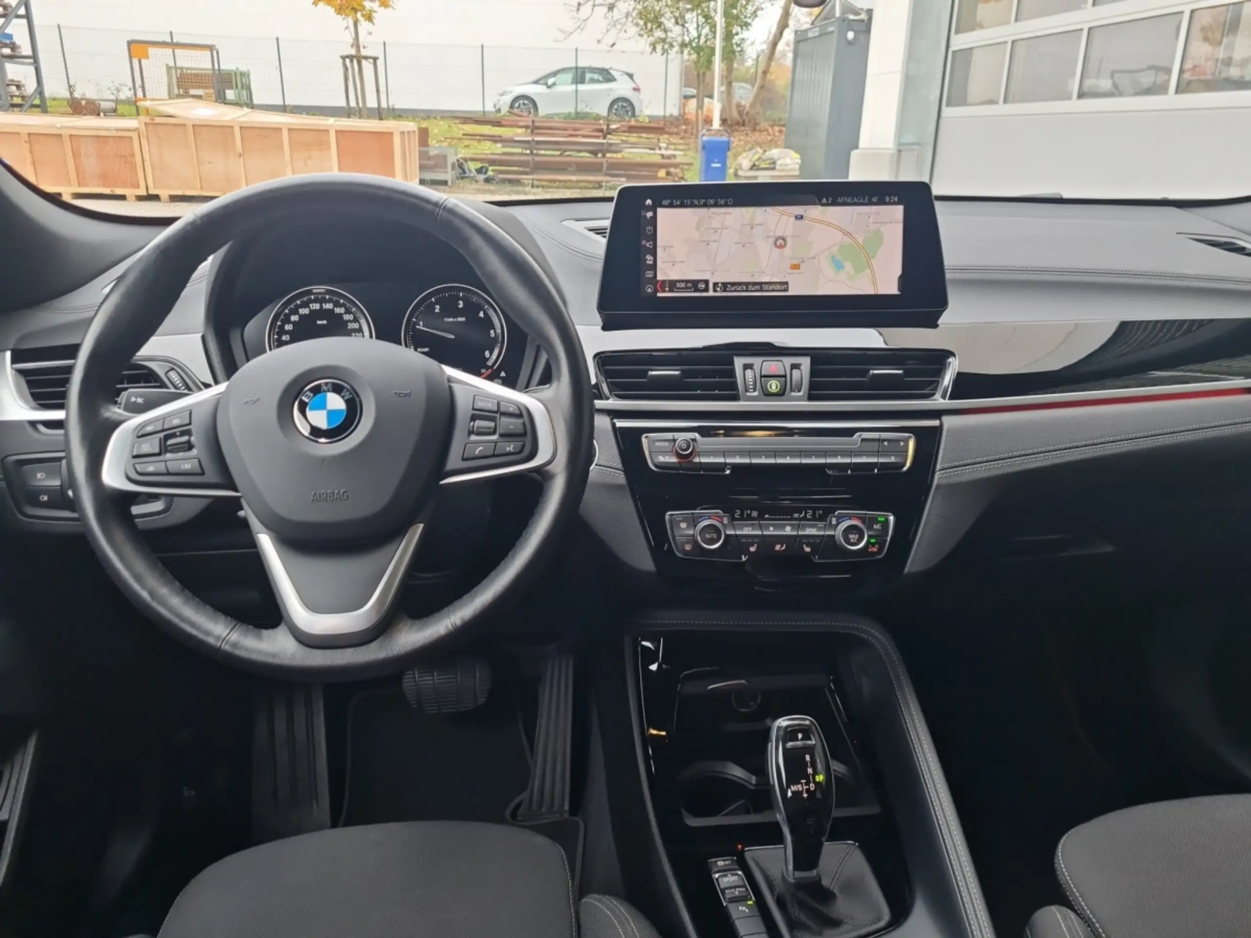 BMW - X2