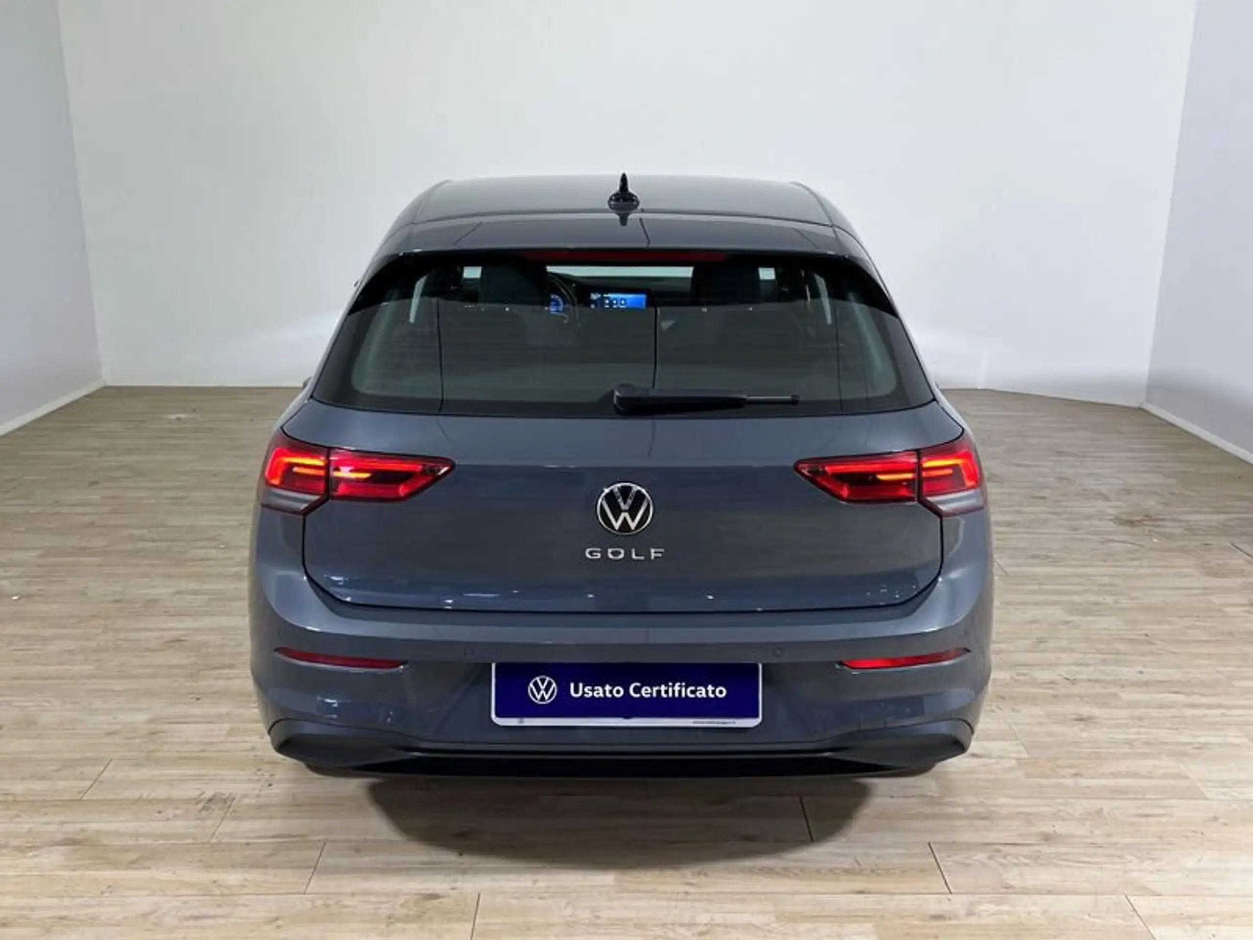 Volkswagen - Golf