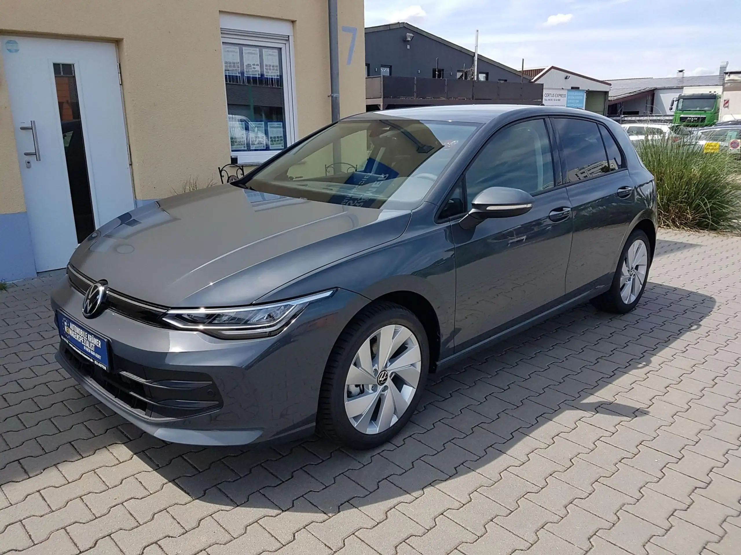 Volkswagen Golf 2024