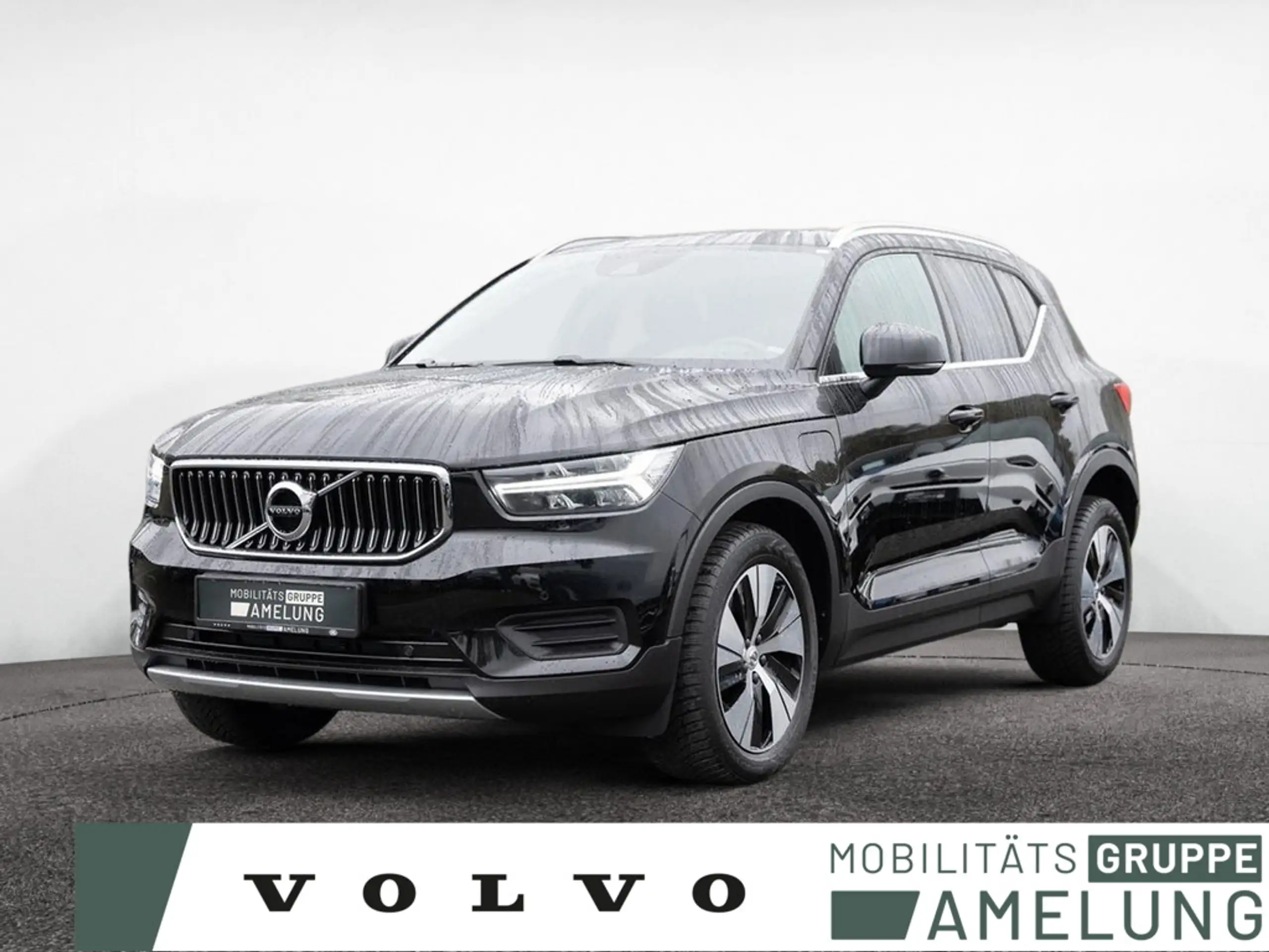 Volvo - XC40