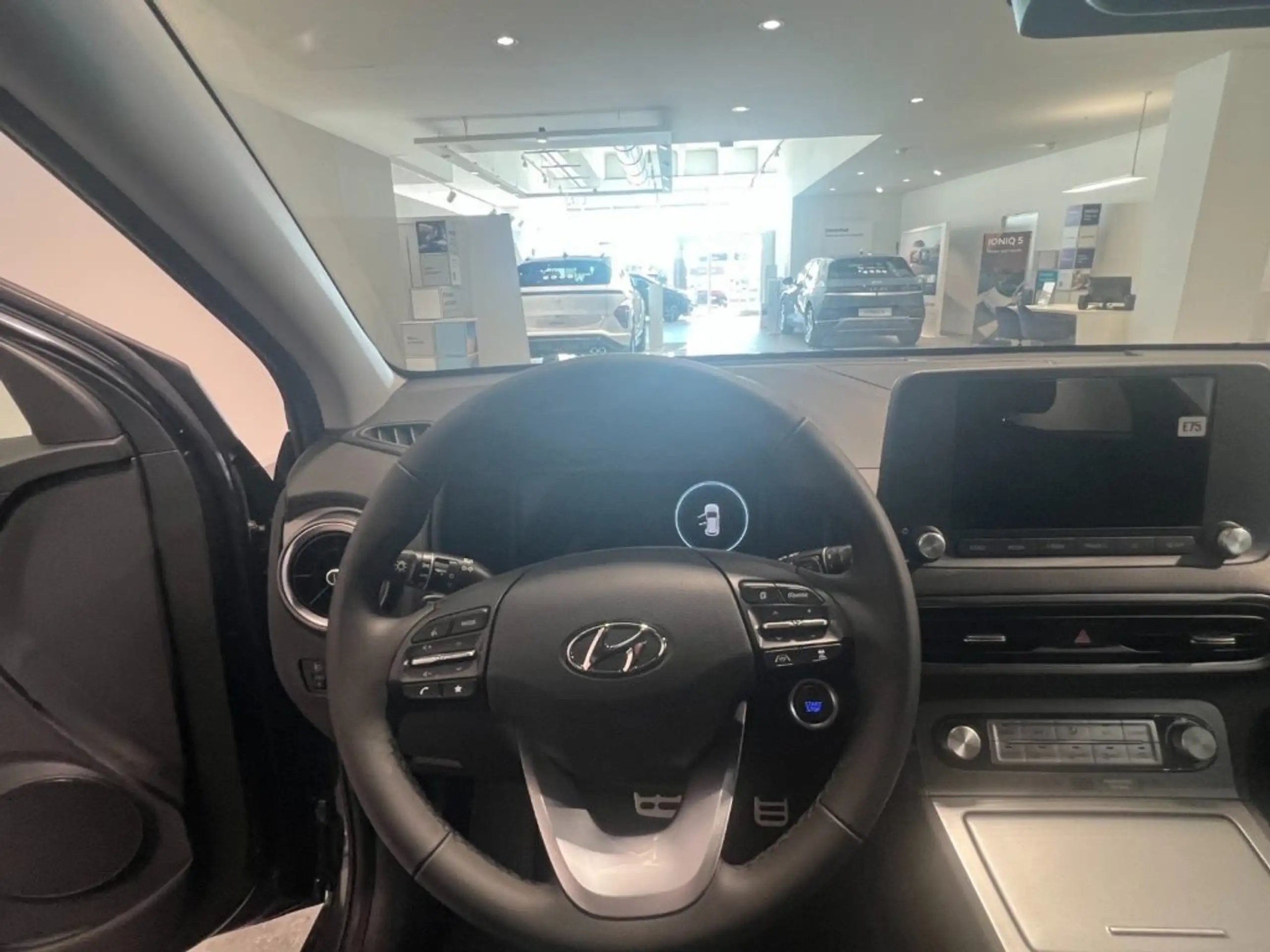 Hyundai - KONA