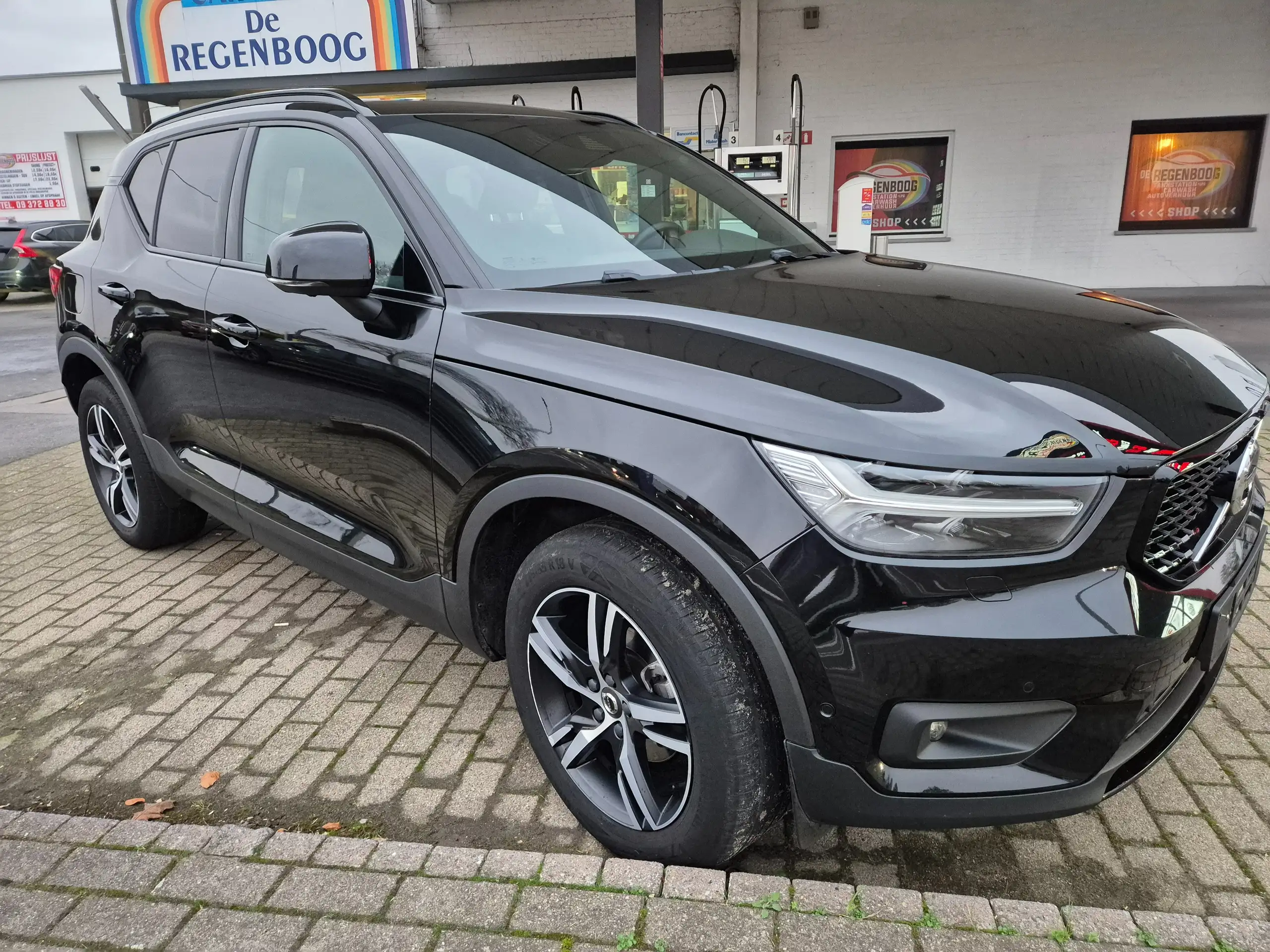 Volvo - XC40