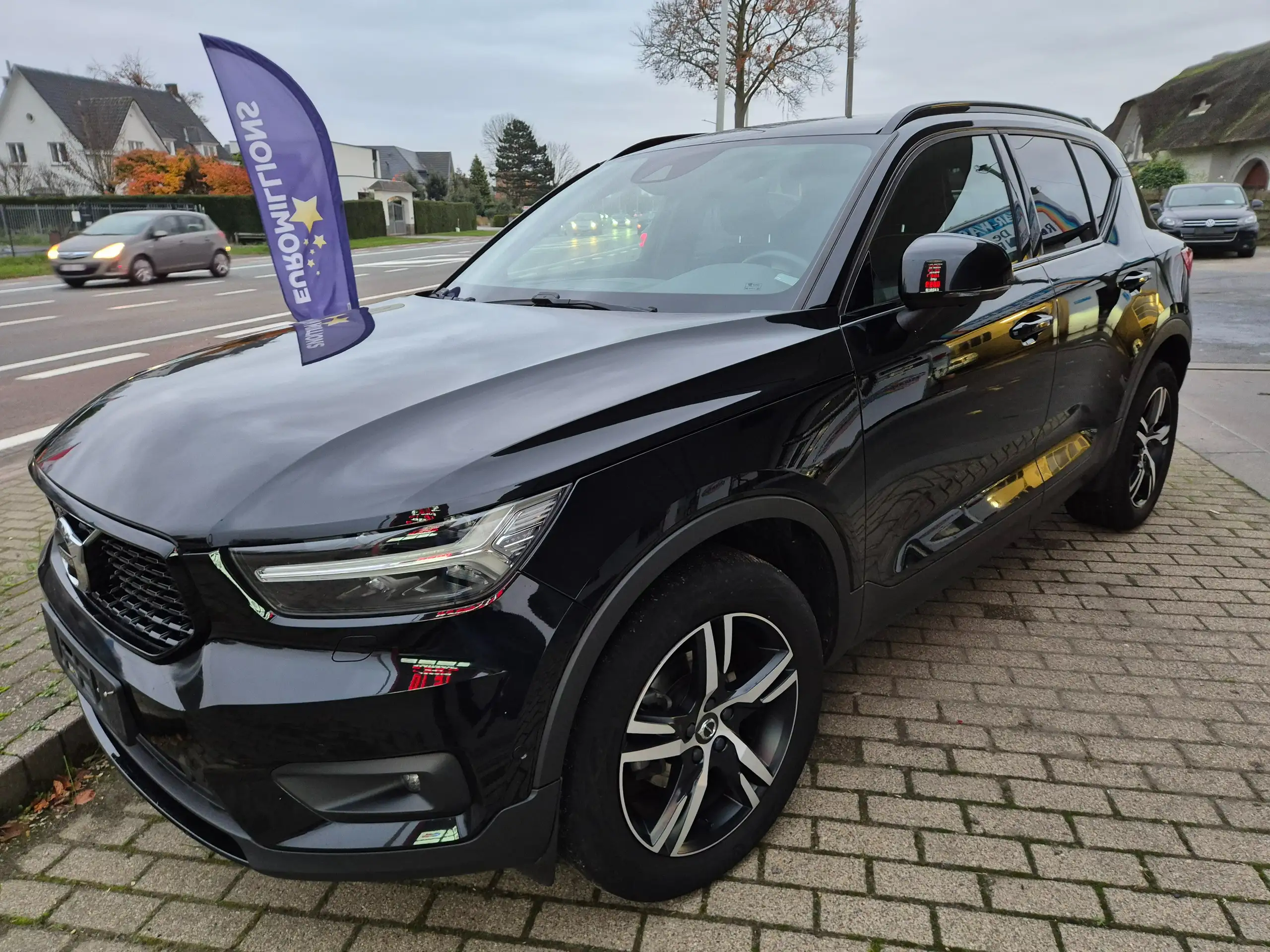 Volvo - XC40