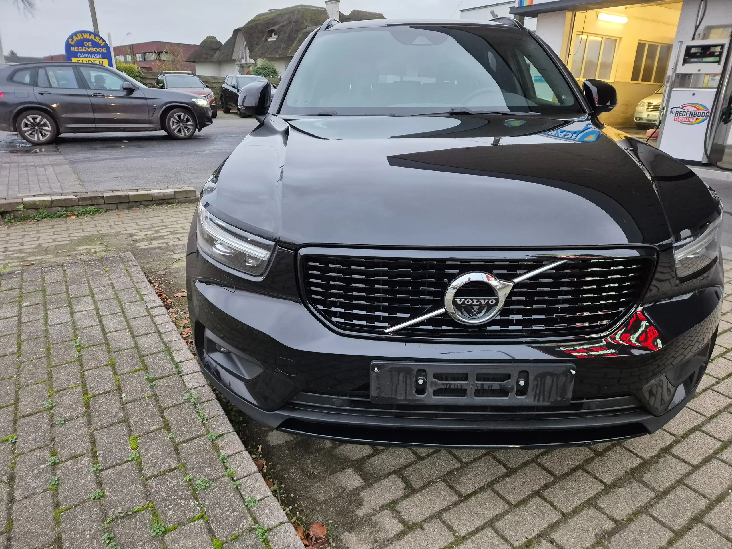 Volvo - XC40