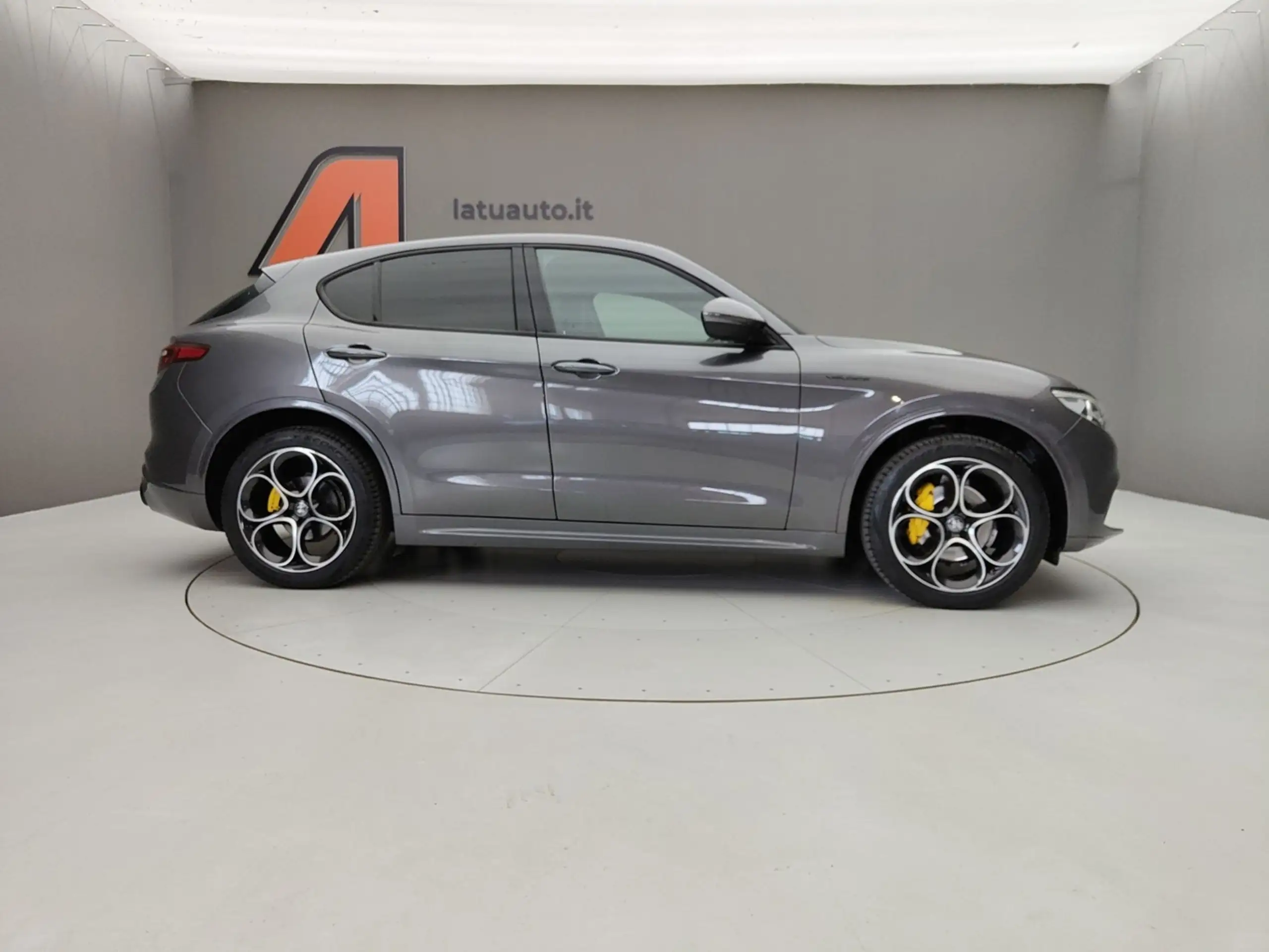 Alfa Romeo - Stelvio