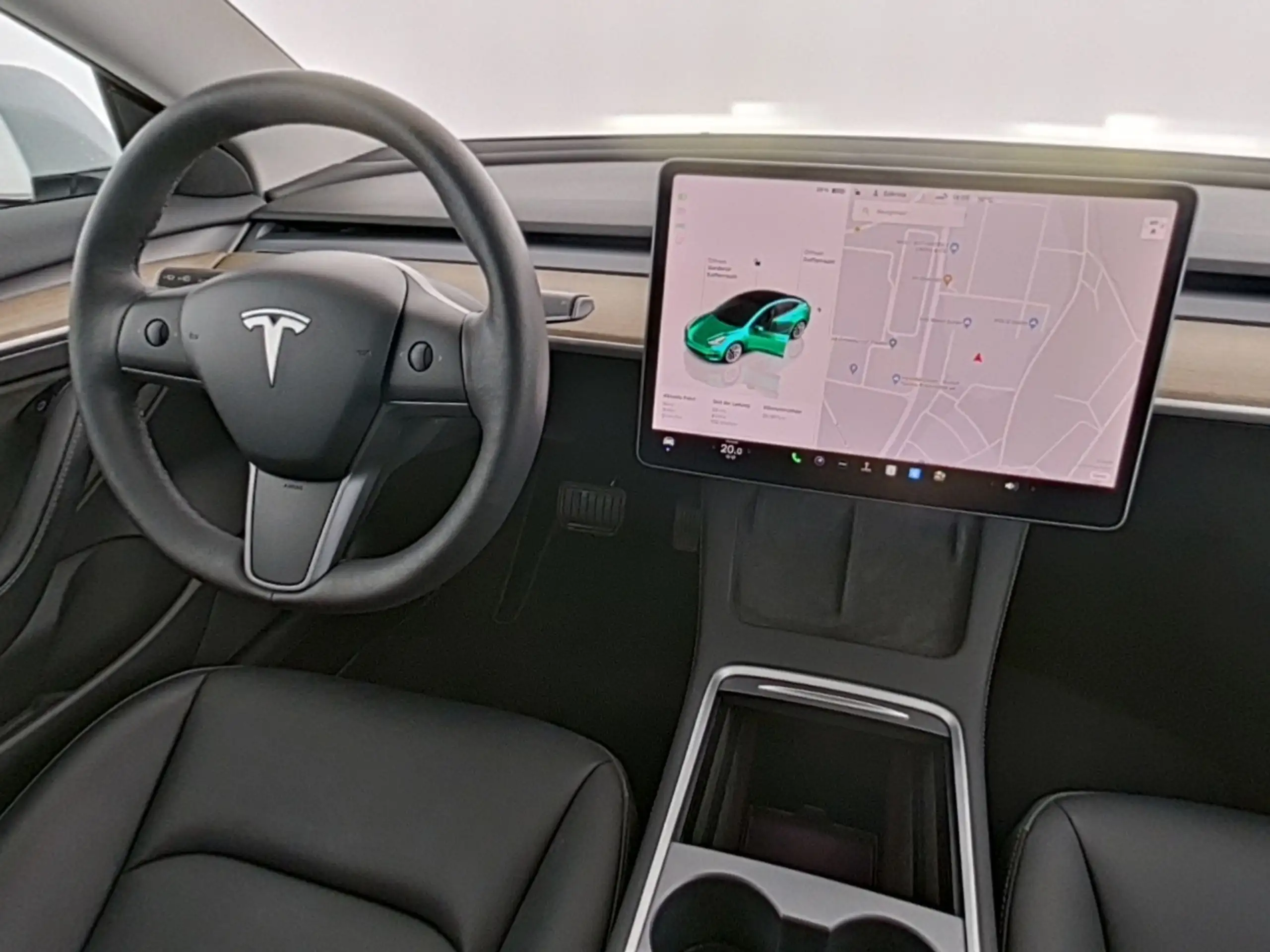 Tesla - Model 3