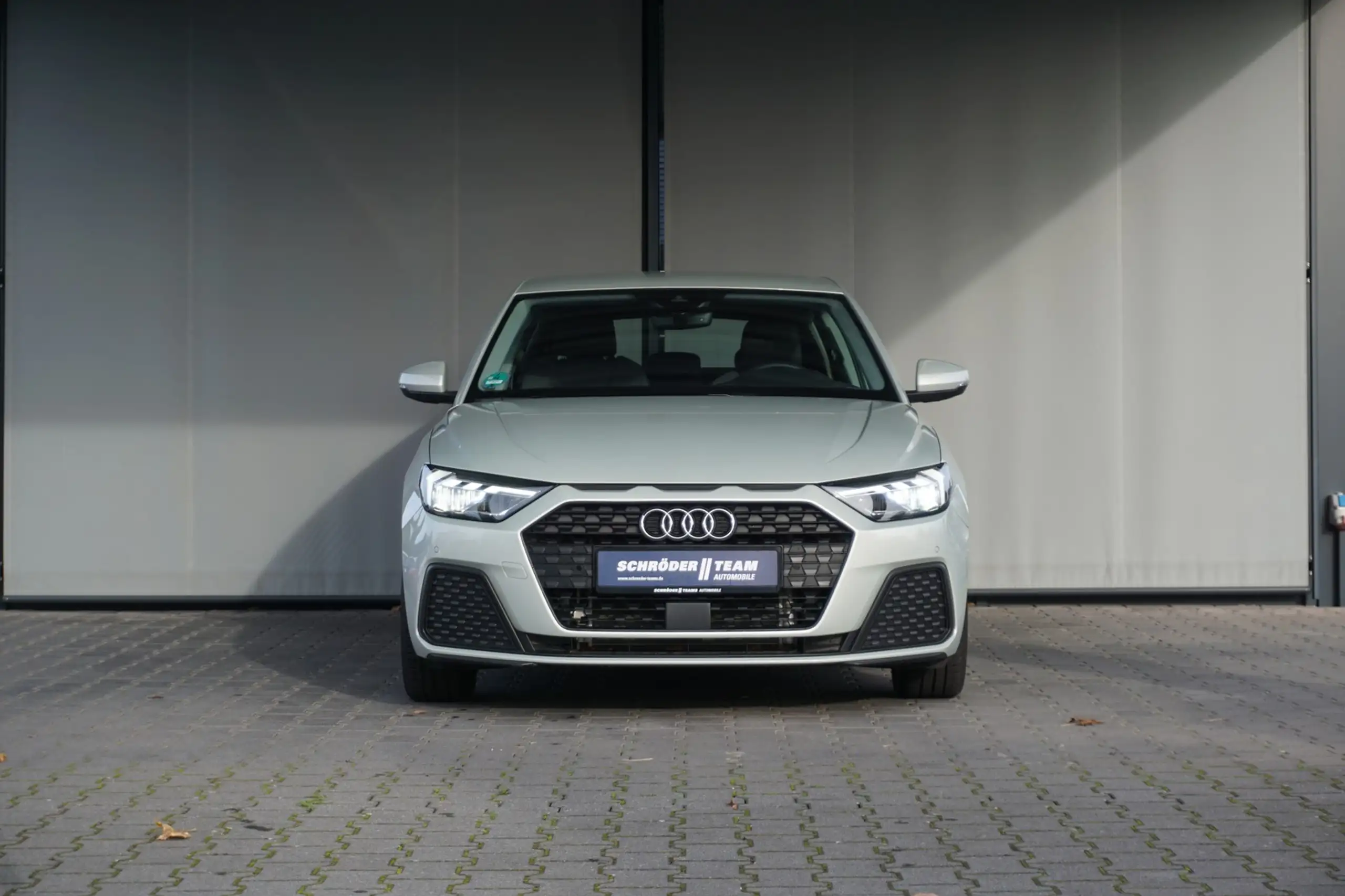 Audi - A1