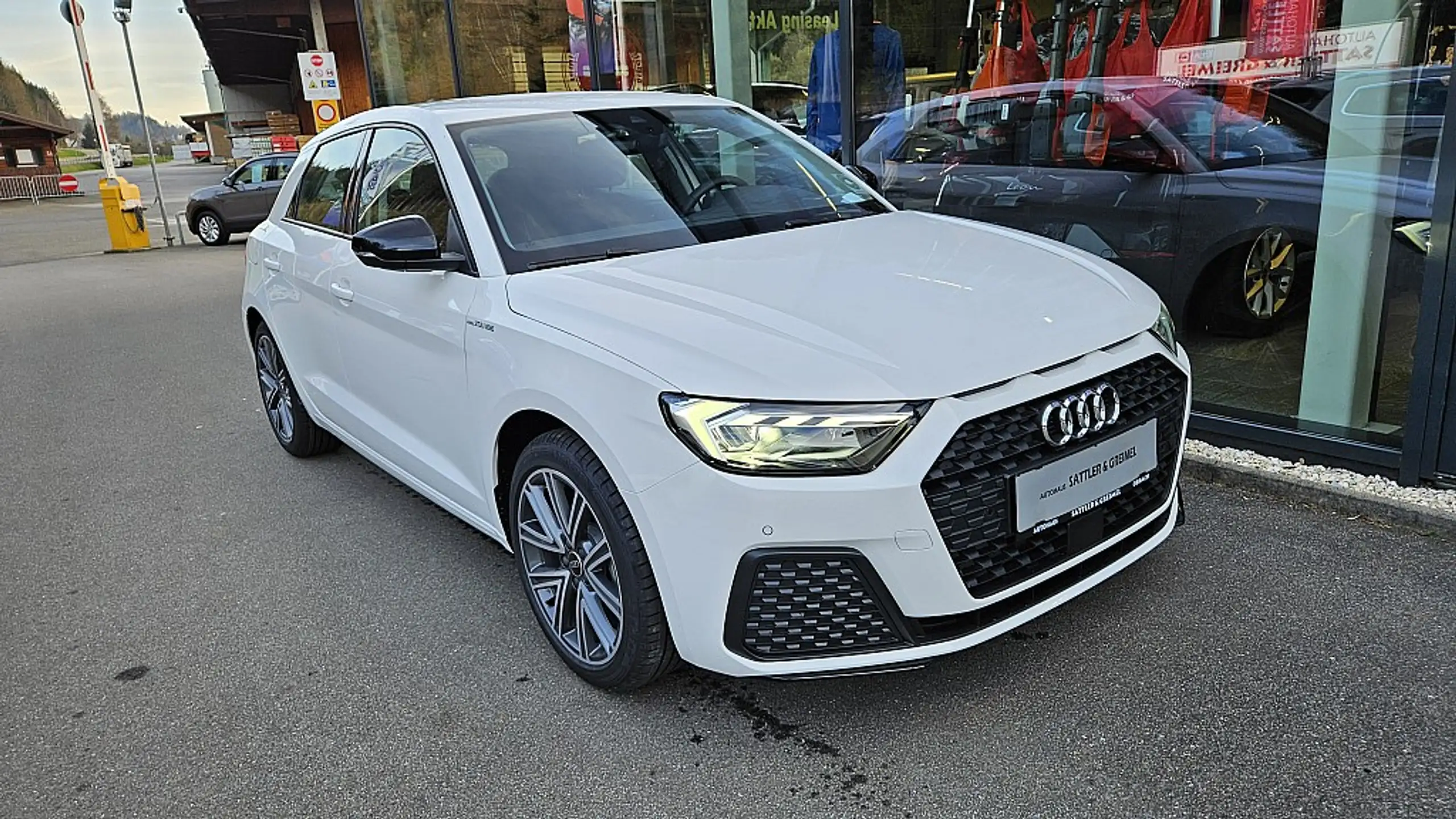 Audi - A1