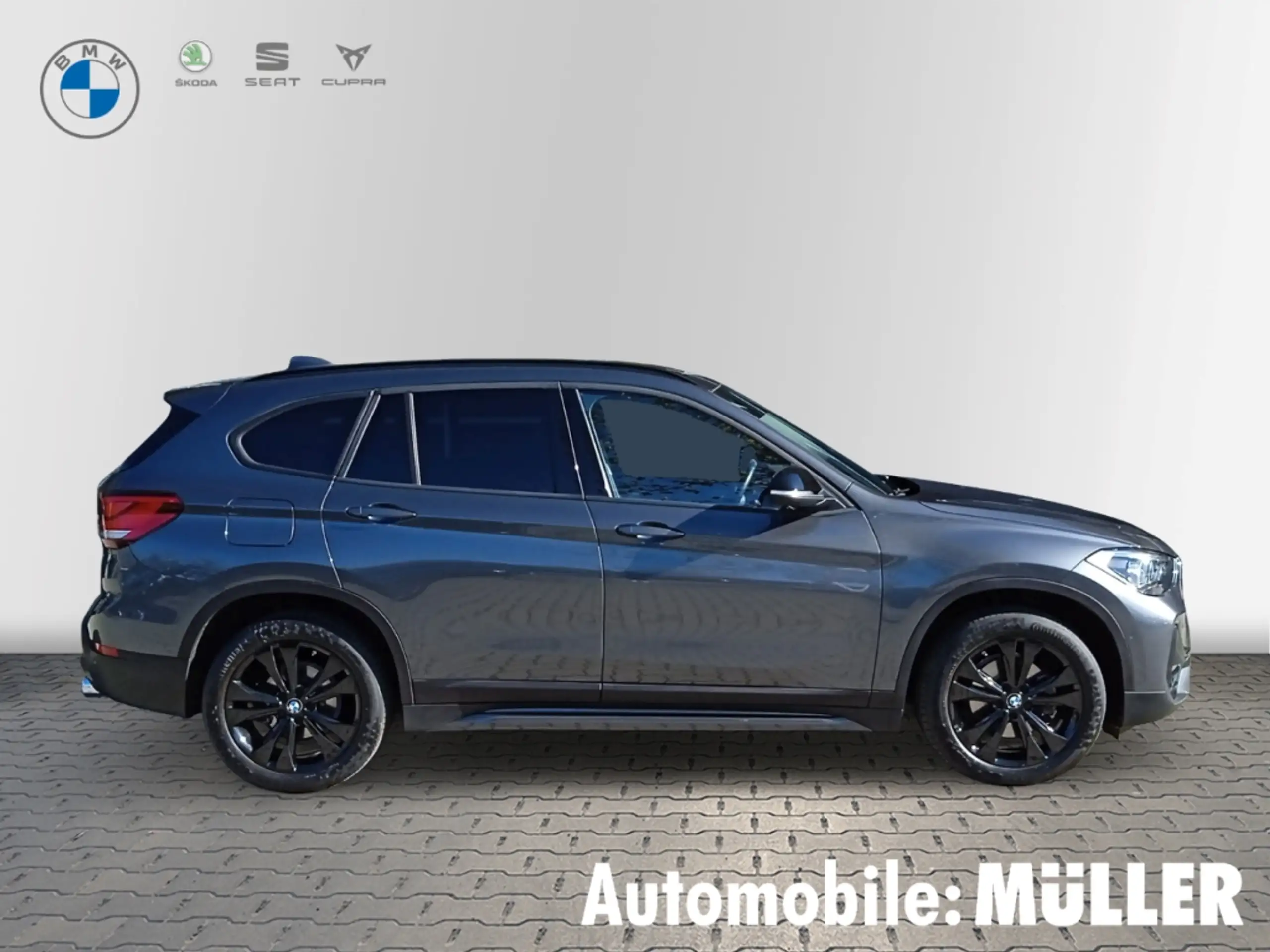 BMW - X1