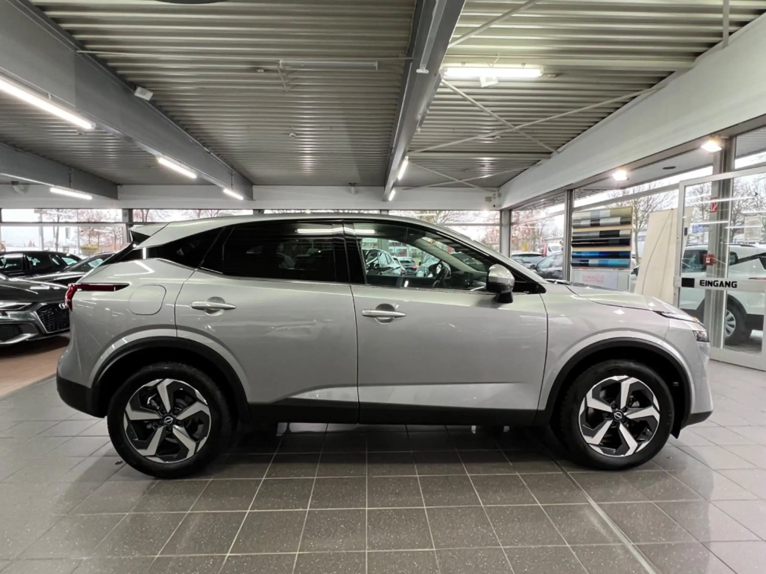 Nissan - Qashqai